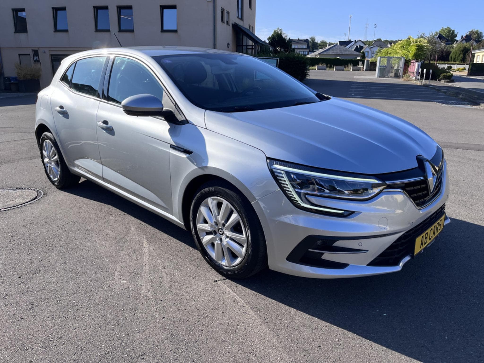 Renault Megane Megane Berline TCe 120 Corporate Edition (2022) - Foto 3