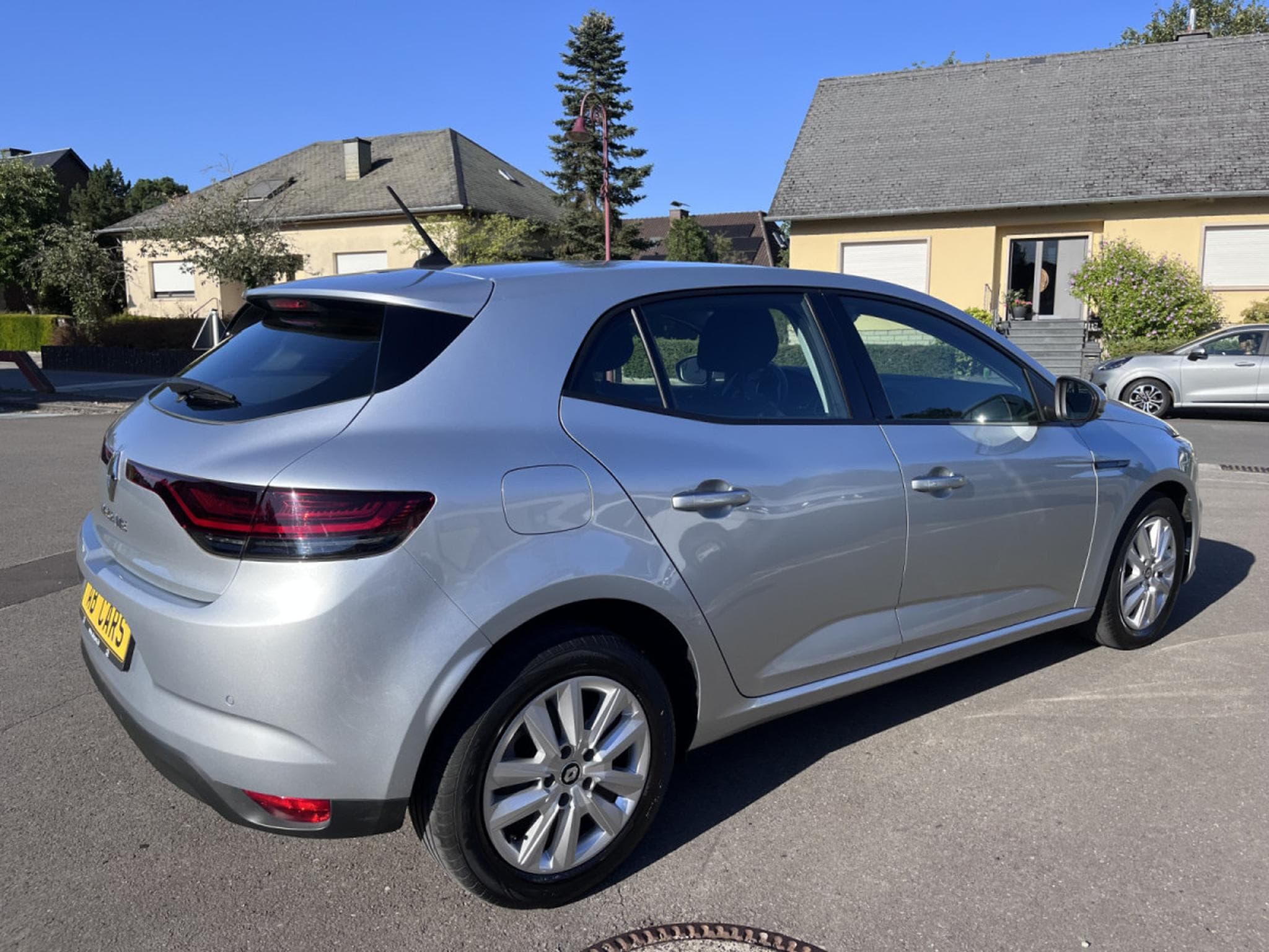 Renault Megane Megane Berline TCe 120 Corporate Edition (2022) - Foto 8