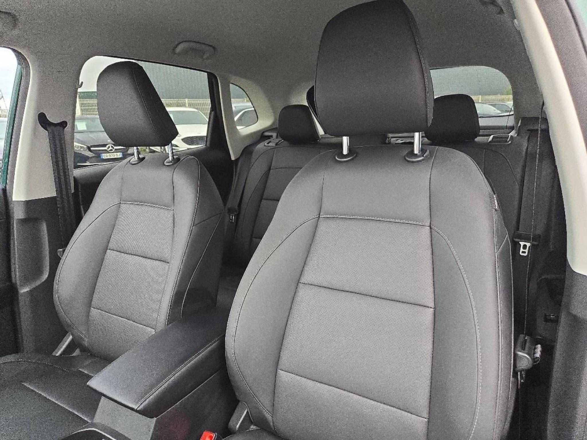 MG ZS 1,5 hybrid 197 cv LUXURY (2026) - Photo 16