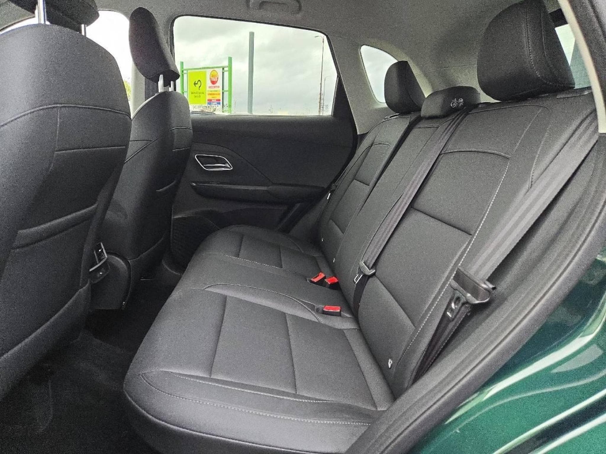 MG ZS 1,5 hybrid 197 cv LUXURY (2026) - Photo 17