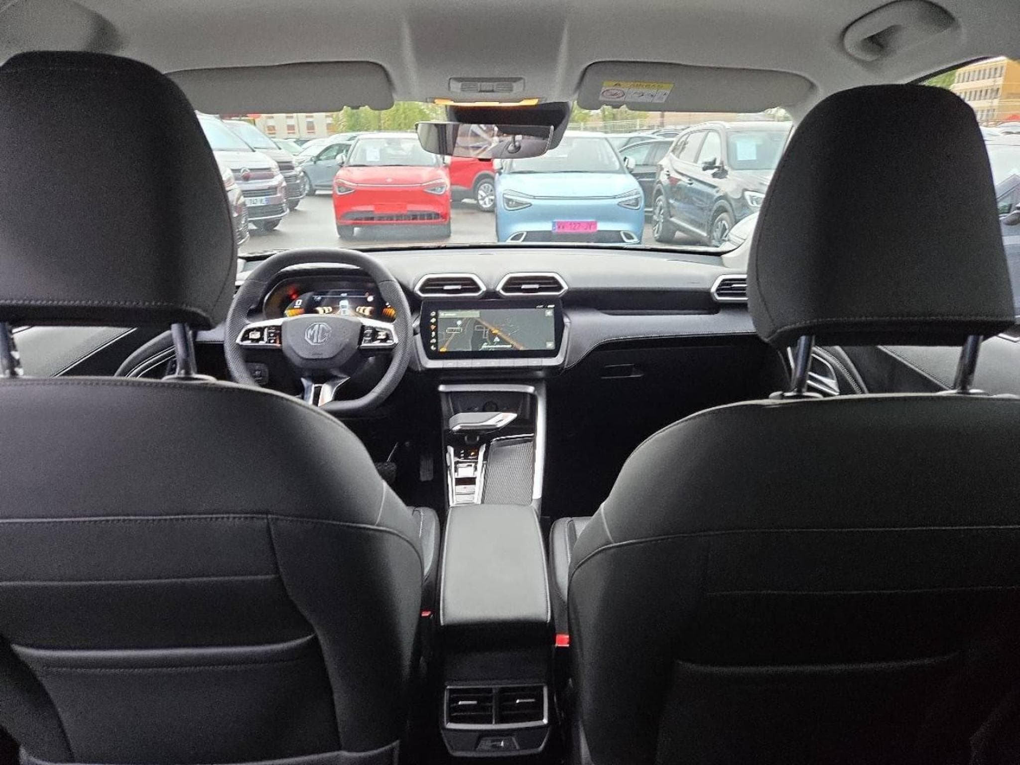 MG ZS 1,5 hybrid 197 cv LUXURY (2026) - Photo 18