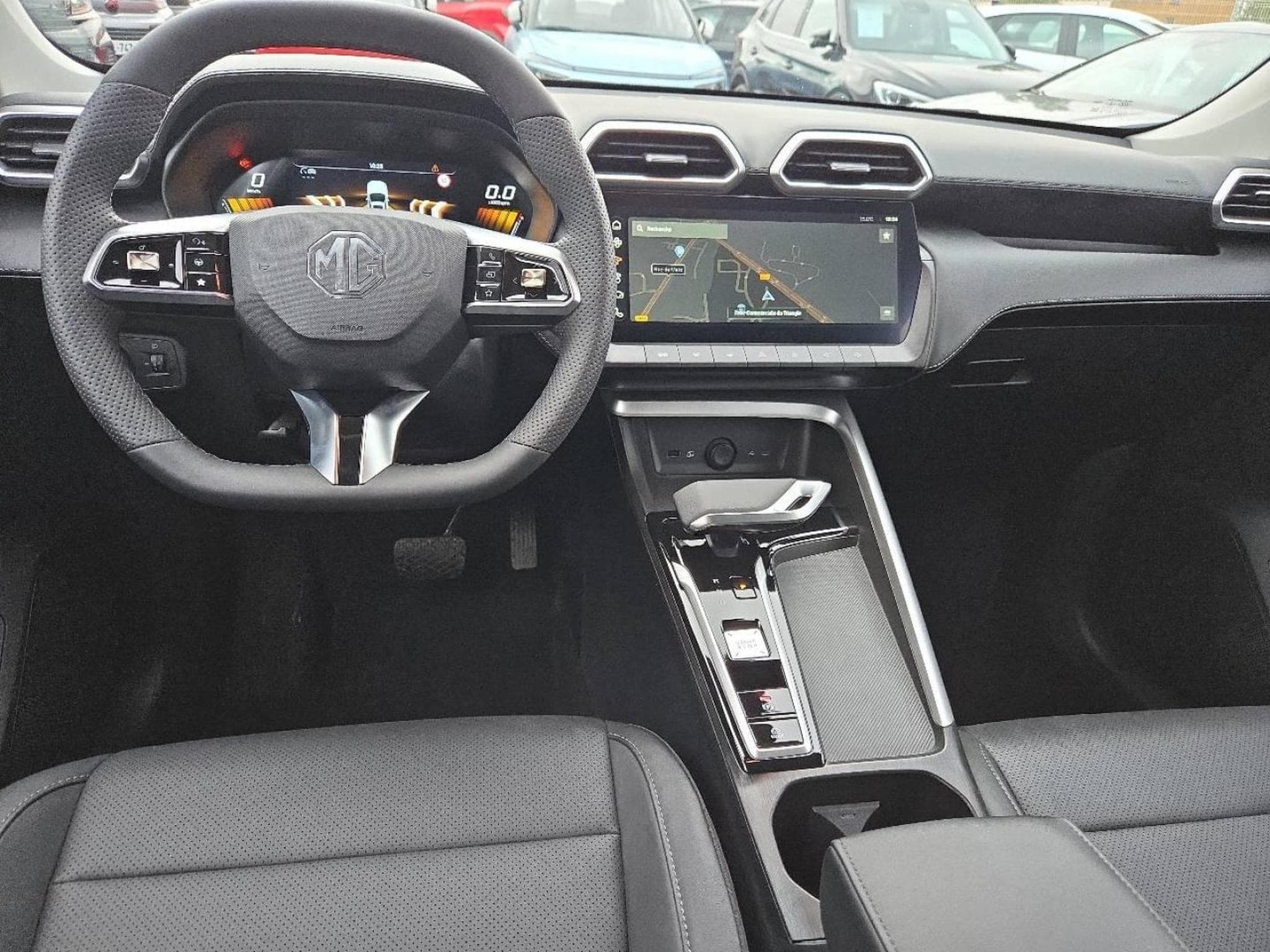MG ZS 1,5 hybrid 197 cv LUXURY (2026) - Photo 21