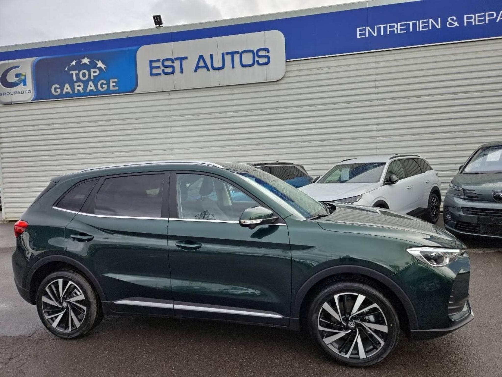 MG ZS 1,5 hybrid 197 cv LUXURY (2026) - Photo 10