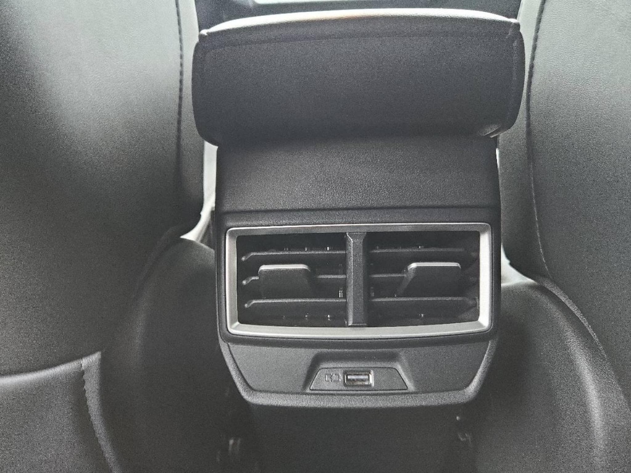 MG ZS 1,5 hybrid 197 cv LUXURY (2026) - Photo 19