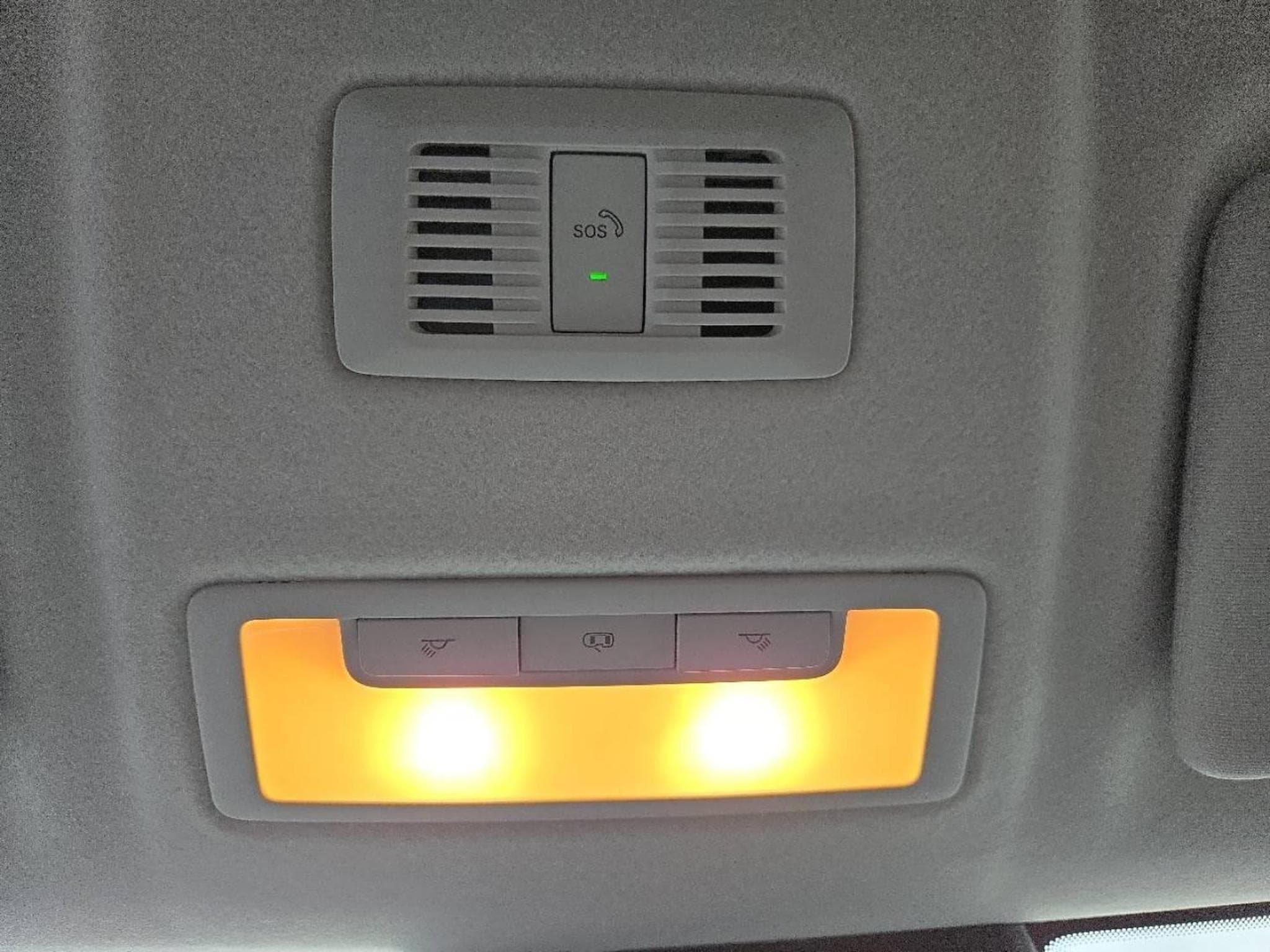 MG ZS 1,5 hybrid 197 cv LUXURY (2026) - Photo 40
