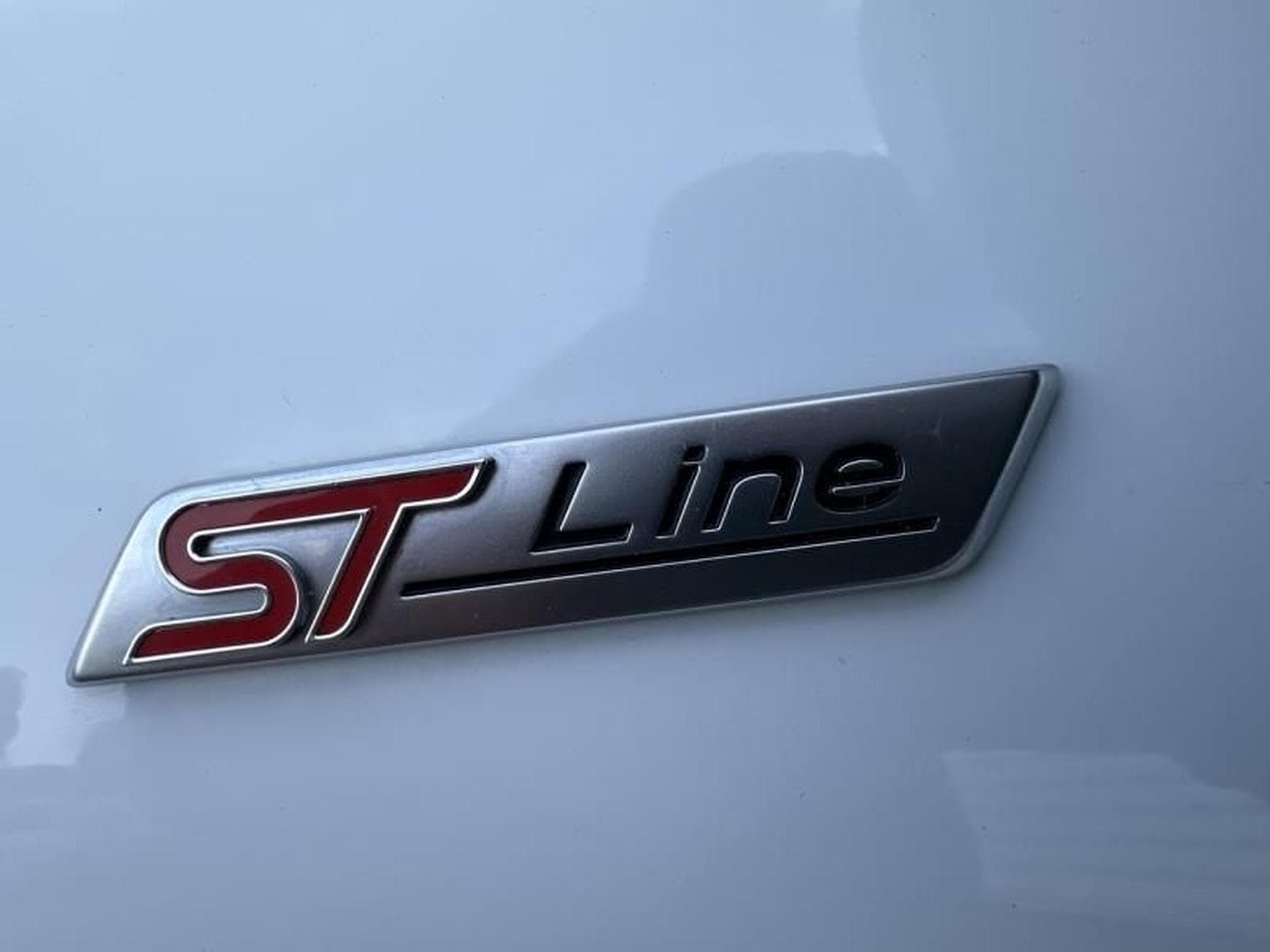 Ford Kuga 2.5 Duratec 225ch Hybride Rechargeable ST-Line X Powershift (2024) - Photo 10
