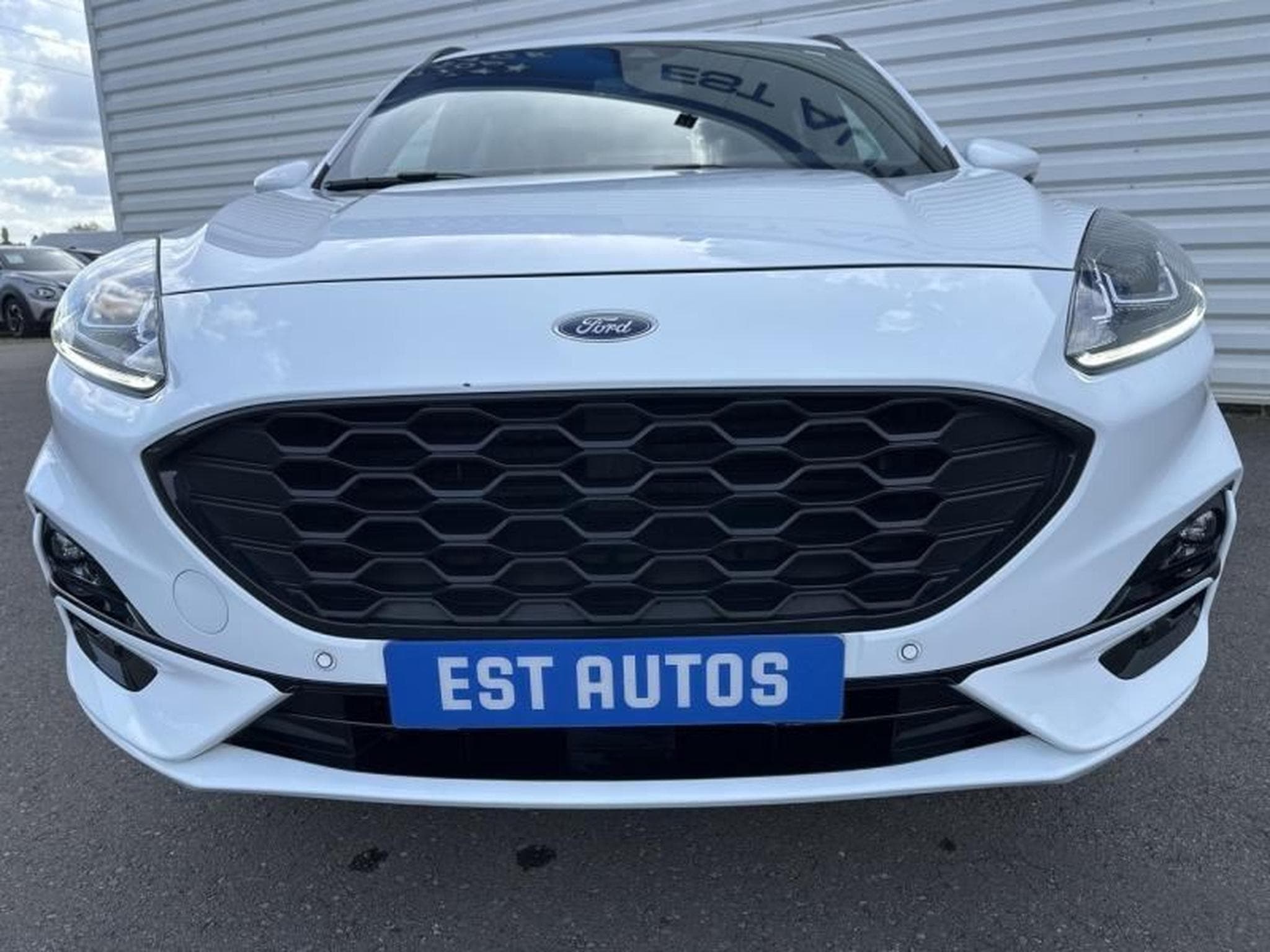 Ford Kuga 2.5 Duratec 225ch Hybride Rechargeable ST-Line X Powershift (2024) - Photo 2