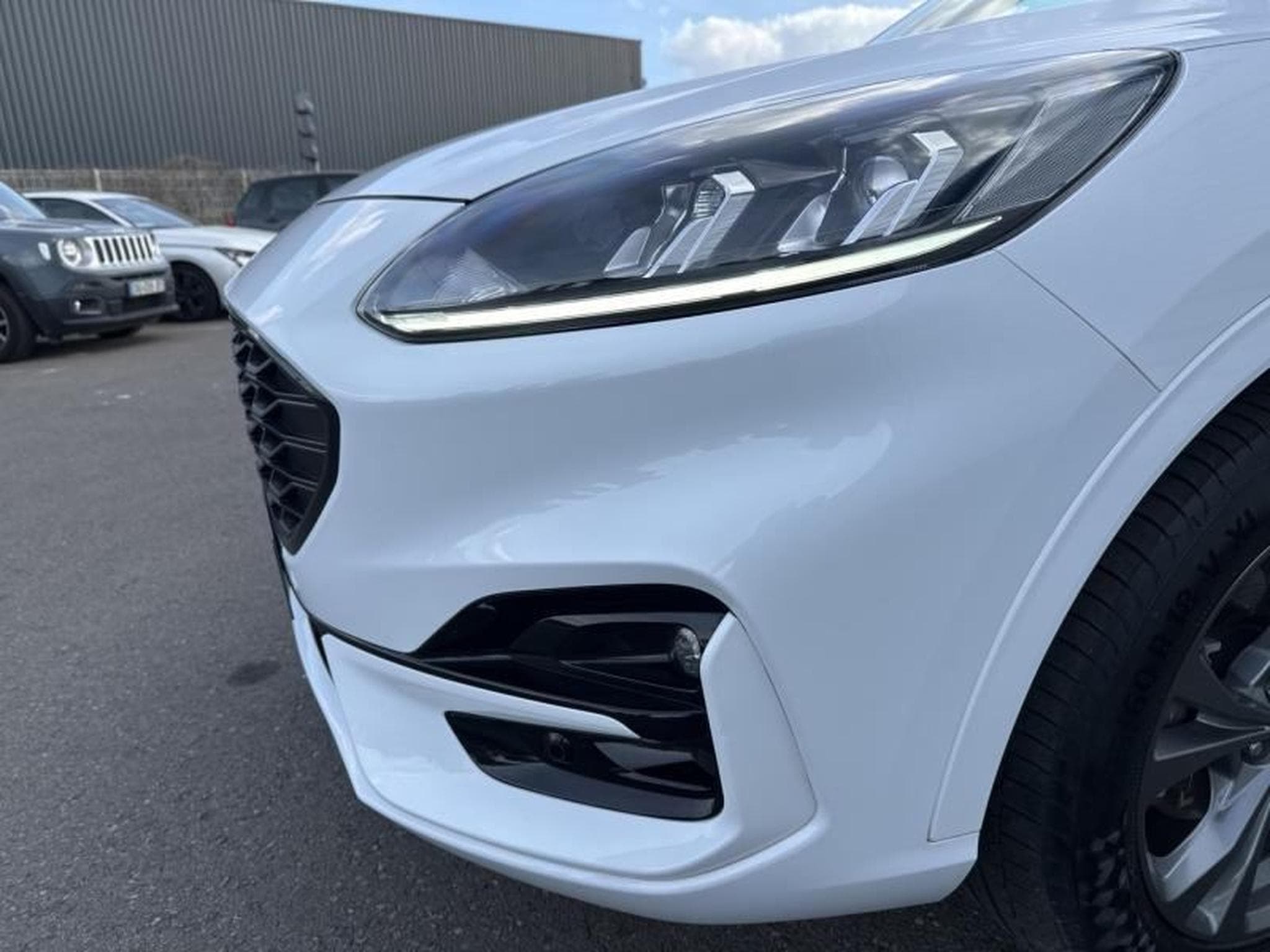 Ford Kuga 2.5 Duratec 225ch Hybride Rechargeable ST-Line X Powershift (2024) - Photo 17