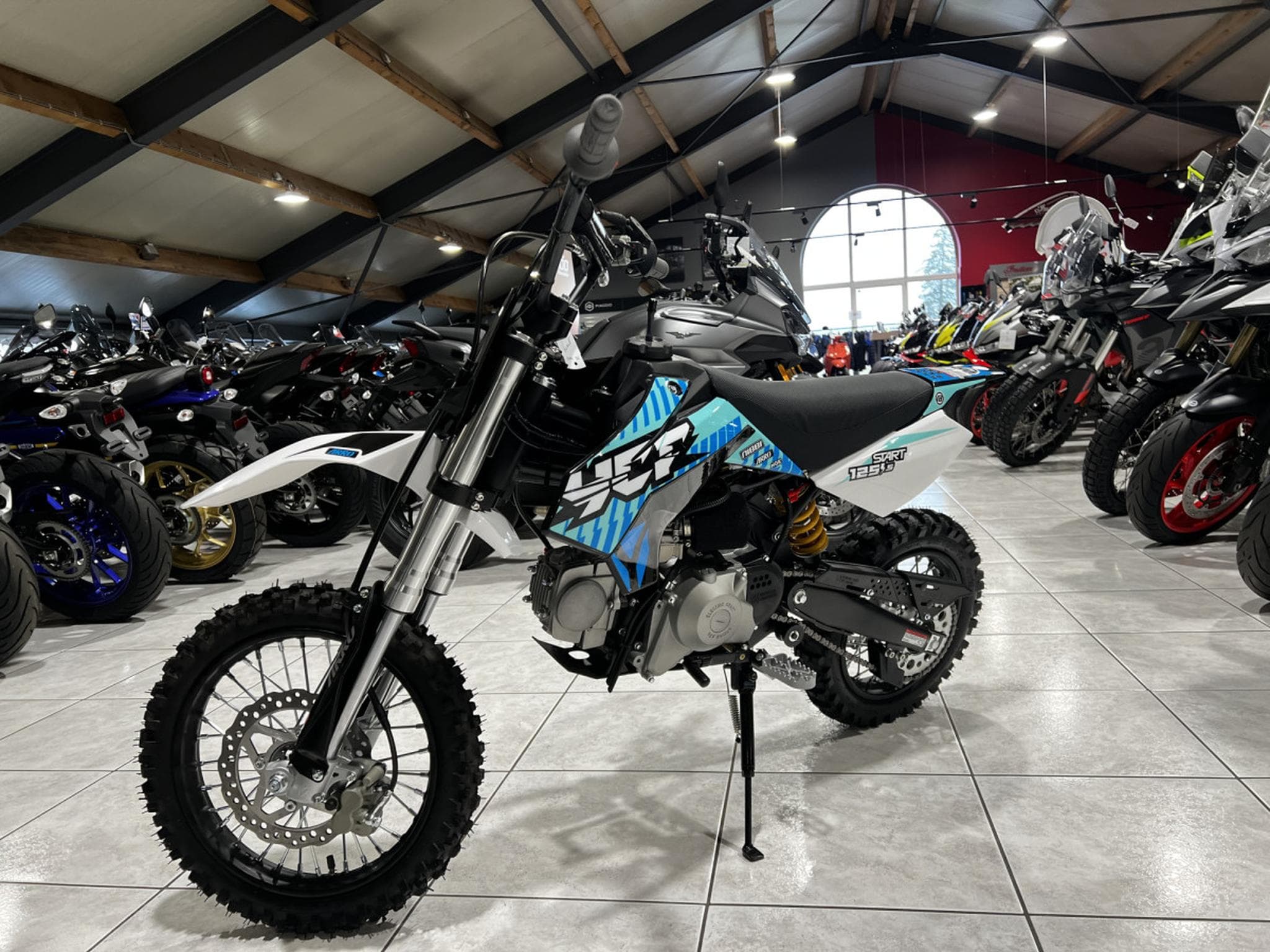 YCF Start F SE démarreur électrique (2026) - Foto 2