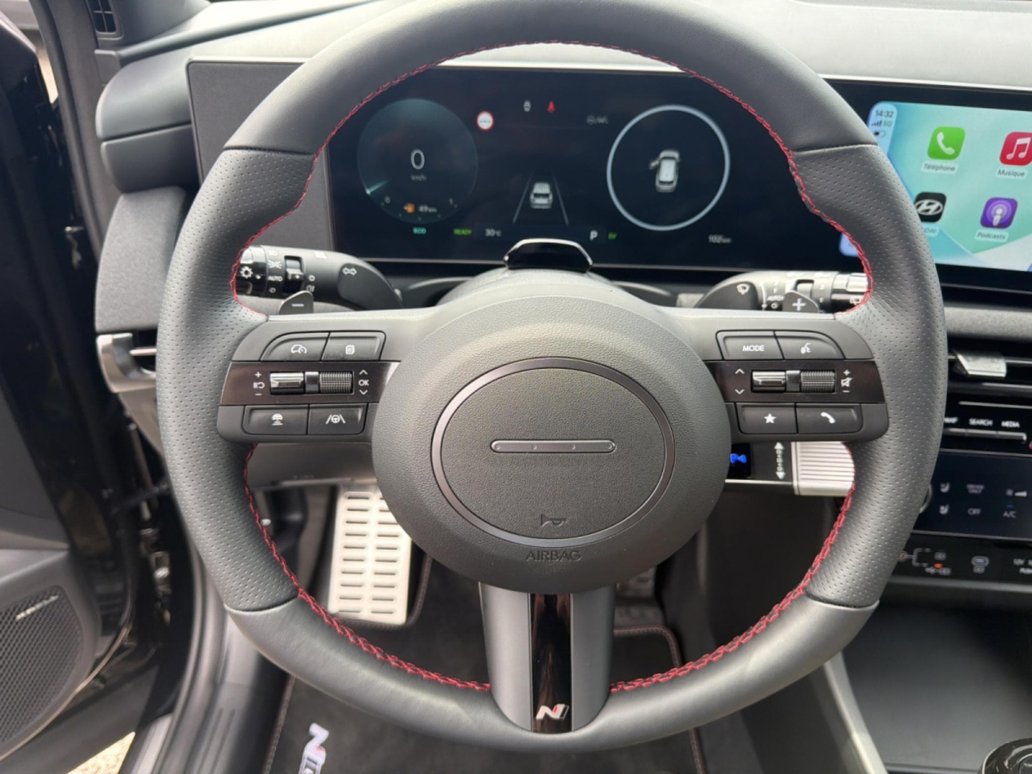 Hyundai Tucson 1.6 T-GDI HEV 6AT Shine Shadow N-LINE 239CV (2026) - Foto 12