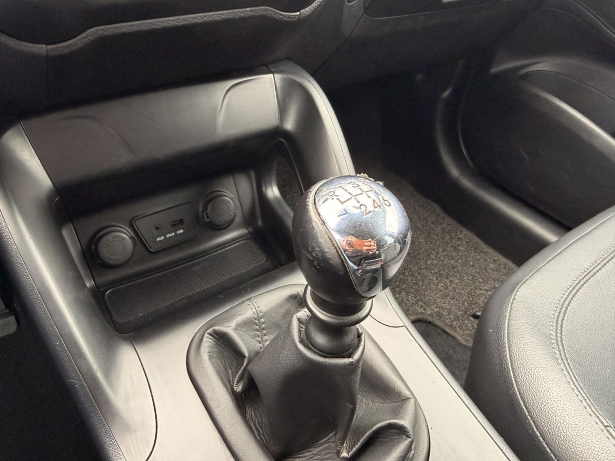 Hyundai ix35 1.7 CRDI Style Blue Blue 2WD 115 (2011) - Foto 14