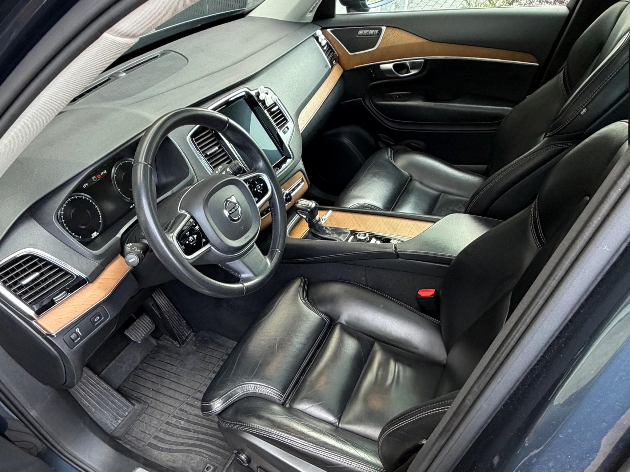 Volvo XC90 Inscription - D5 - 7 seats (2018) - Photo 5
