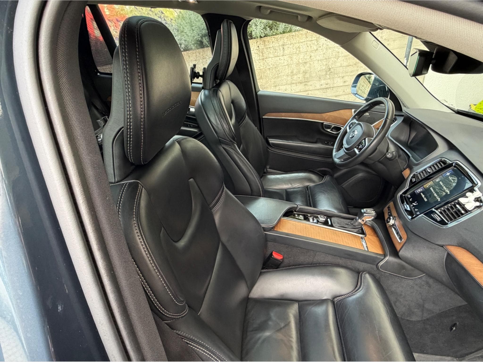 Volvo XC90 Inscription - D5 - 7 seats (2018) - Photo 11