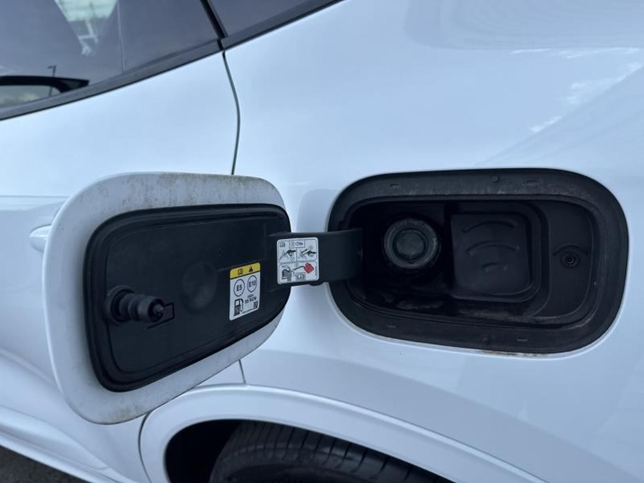 Ford Kuga 2.5 Duratec 225ch Hybride Rechargeable ST-Line X Powershift (2024) - Photo 20