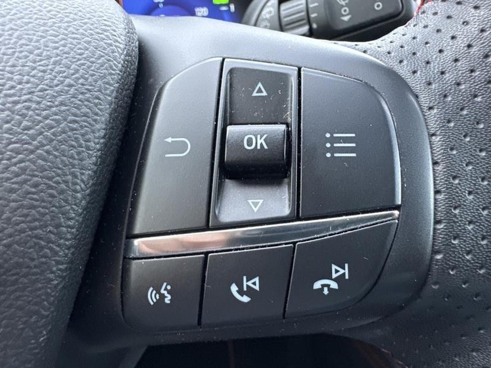 Ford Kuga 2.5 Duratec 225ch Hybride Rechargeable ST-Line X Powershift (2024) - Photo 33
