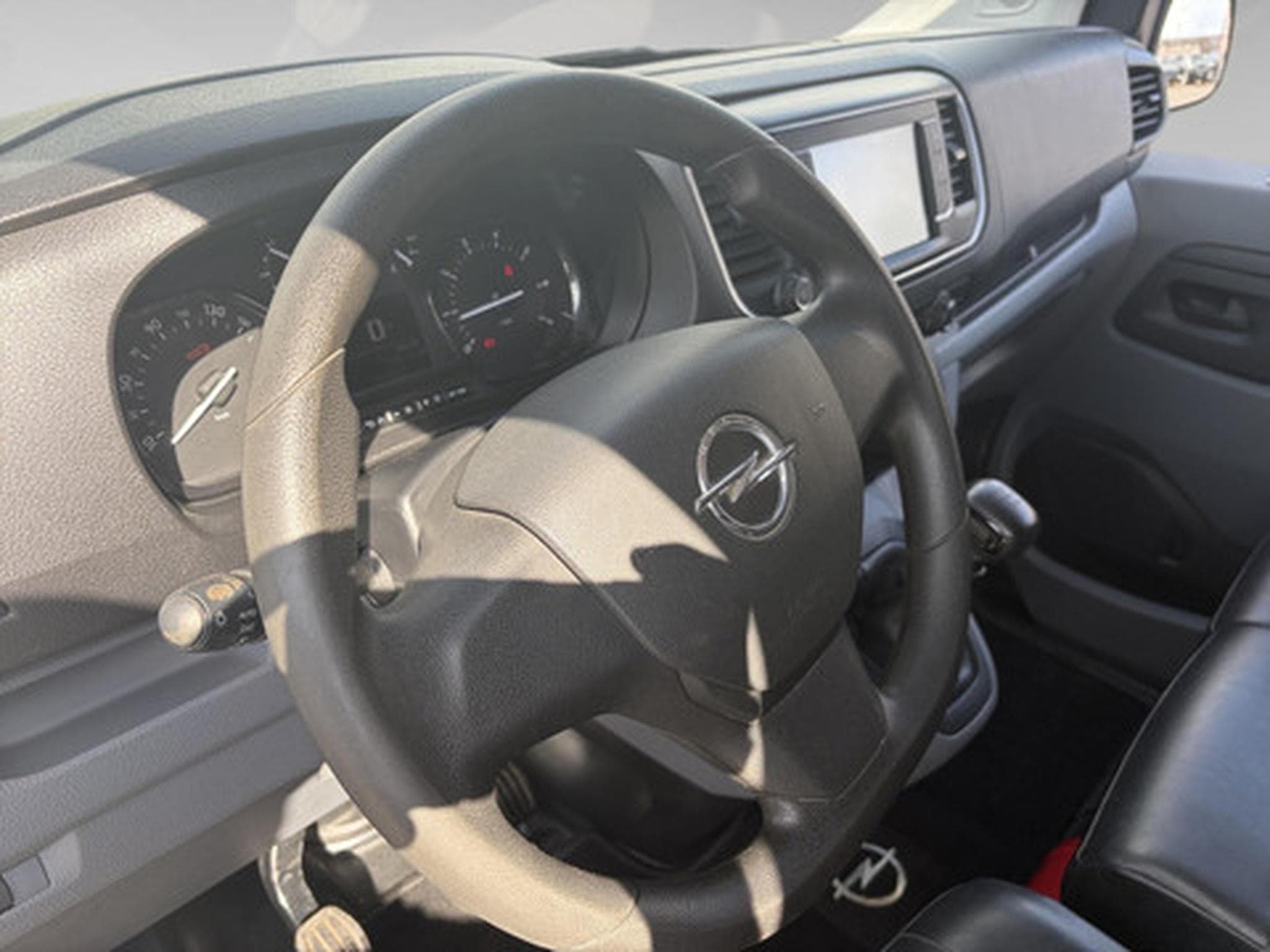Opel Vivaro 2.0 Turbo 90kW Comfort L2H1 Platform Cab (2019) - Photo 7