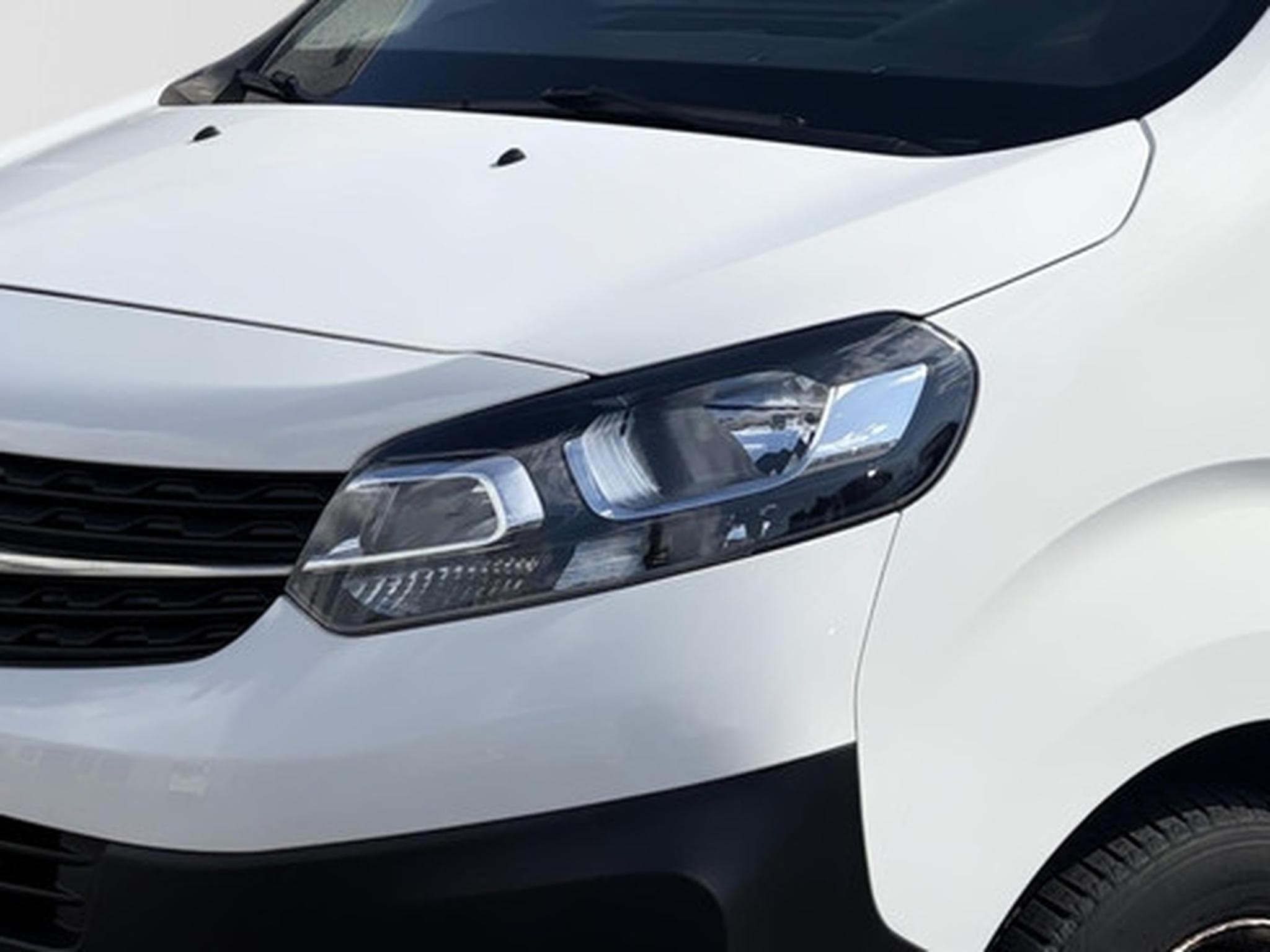 Opel Vivaro 2.0 Turbo 90kW Comfort L2H1 Platform Cab (2019) - Photo 18
