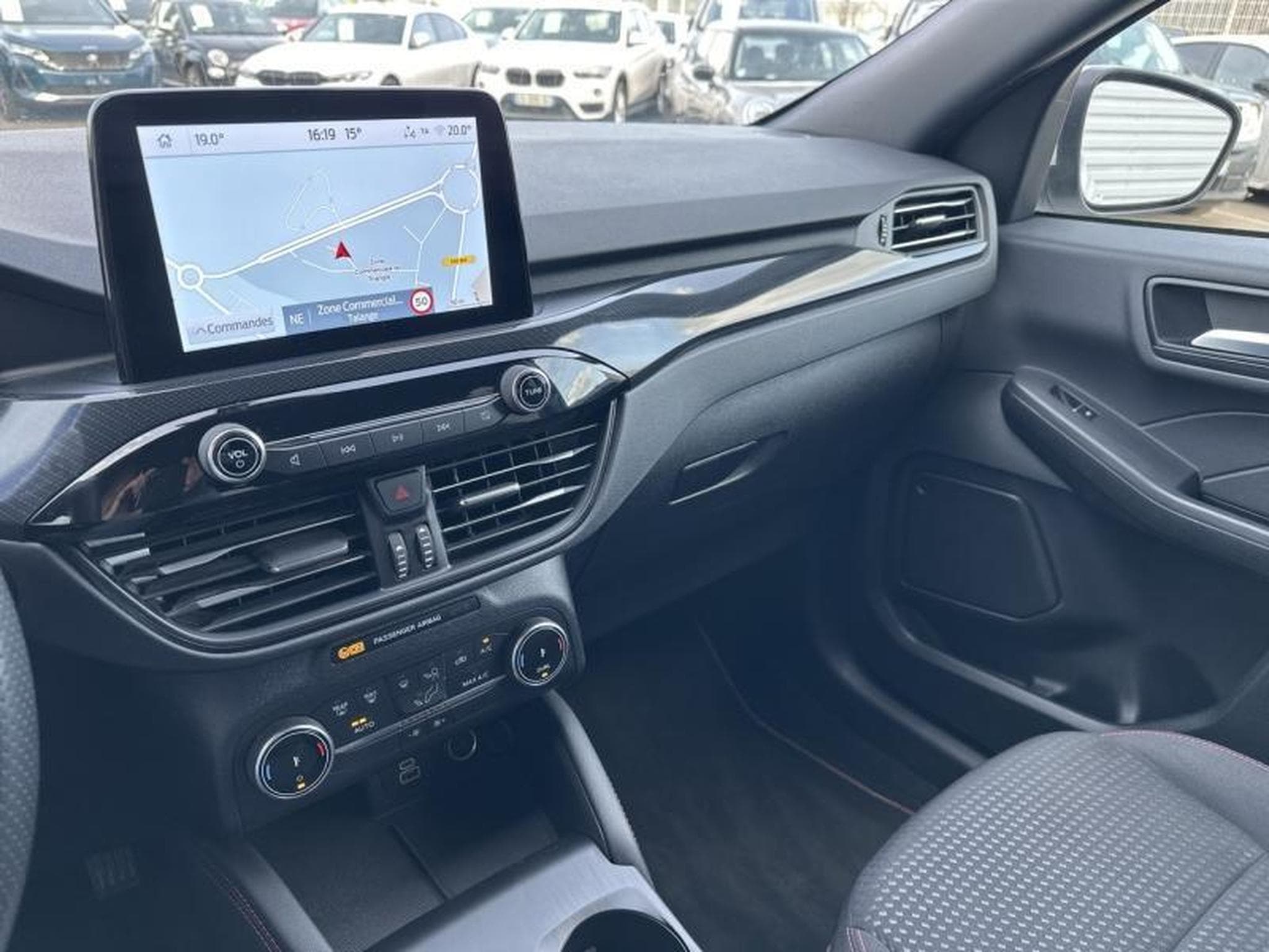 Ford Kuga 2.5 Duratec 225ch Hybride Rechargeable ST-Line X Powershift (2024) - Photo 44