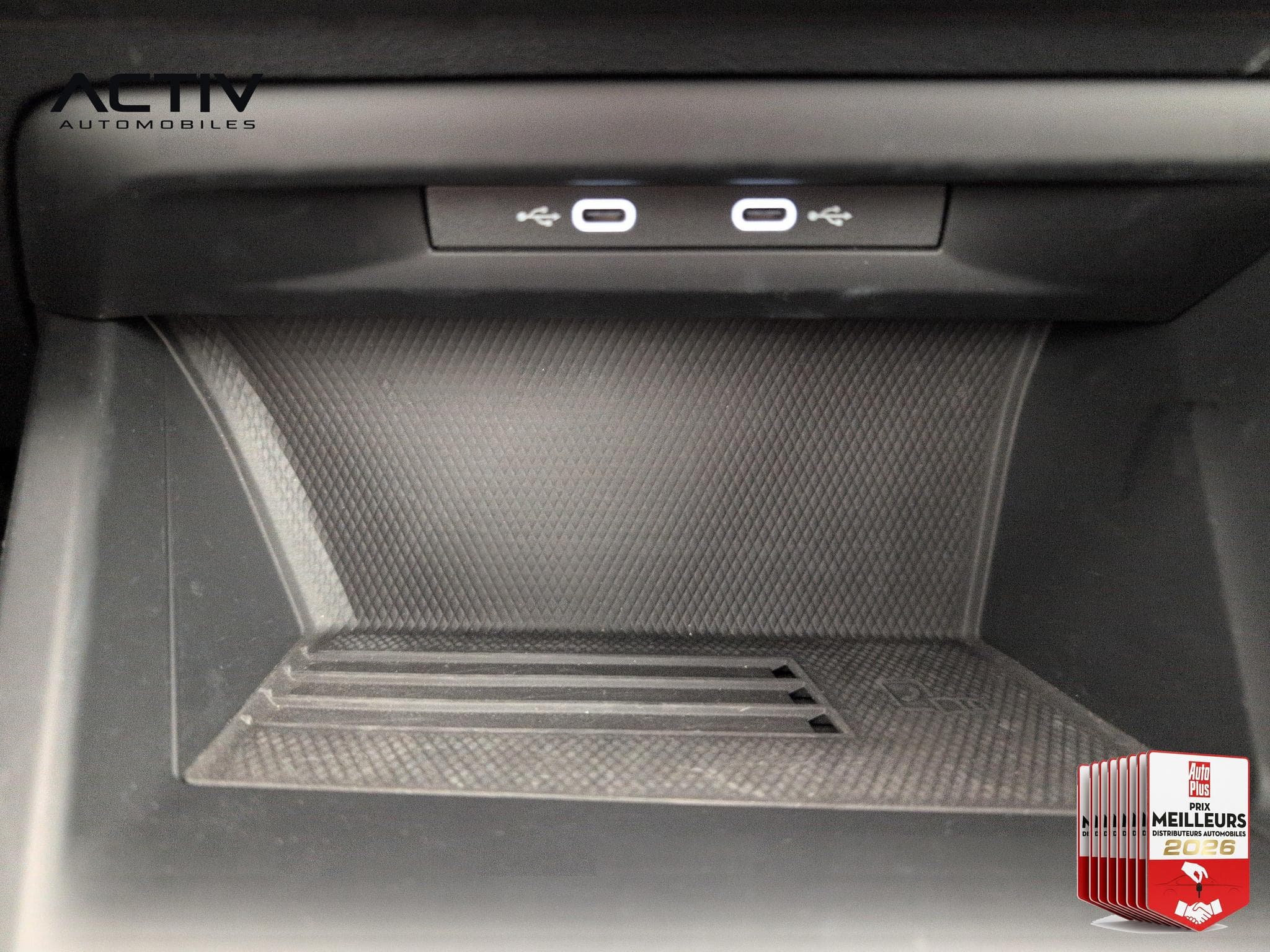VW Golf VIII 1.5 ETSI EVO2 150 DSG7 LIFE PLUS (2025) - Photo 21