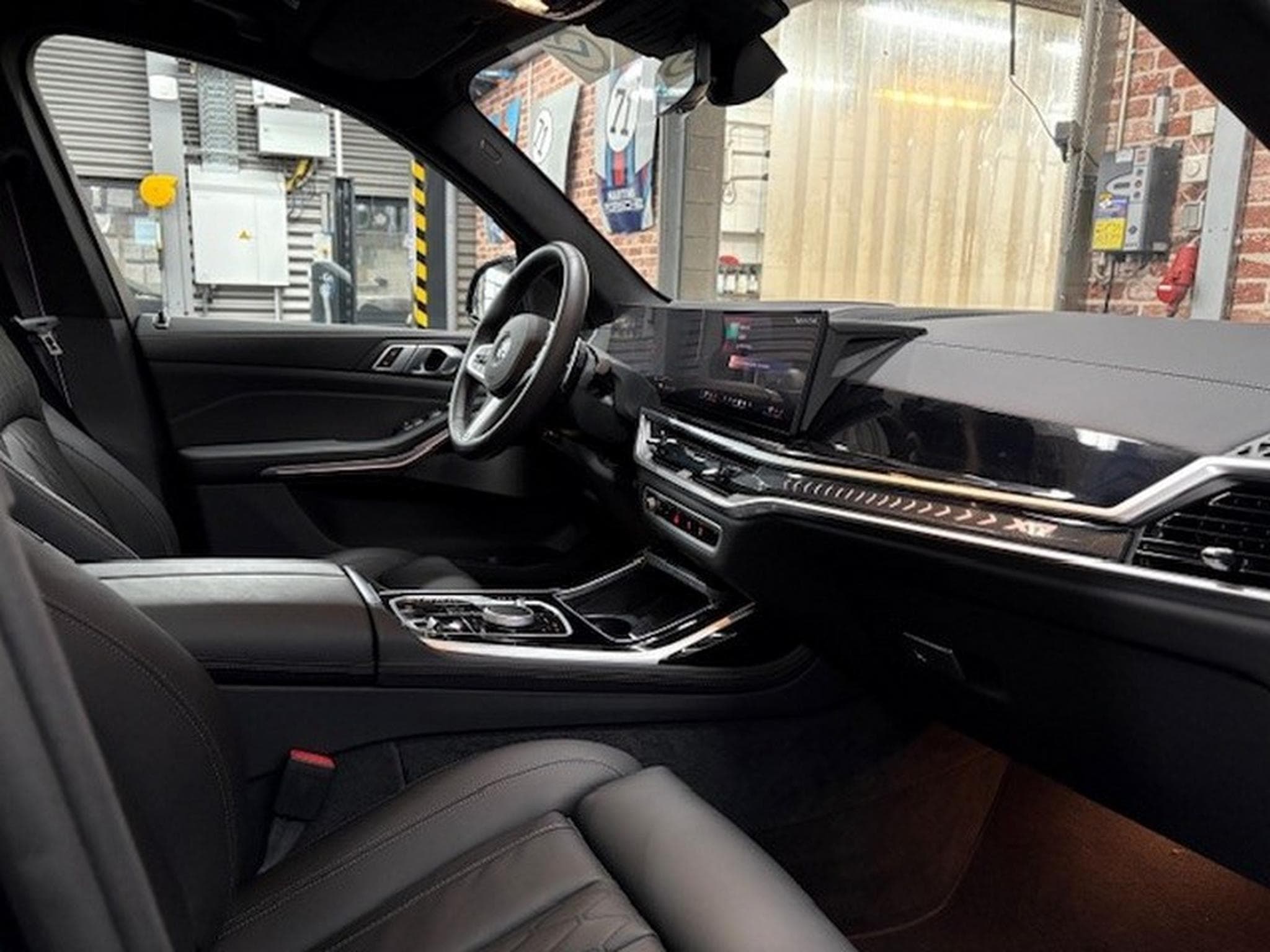 BMW X7 X7 40dA 3.0 352cv Auto xDrive M-SPORT PRO (7Places) (2025) - Foto 8