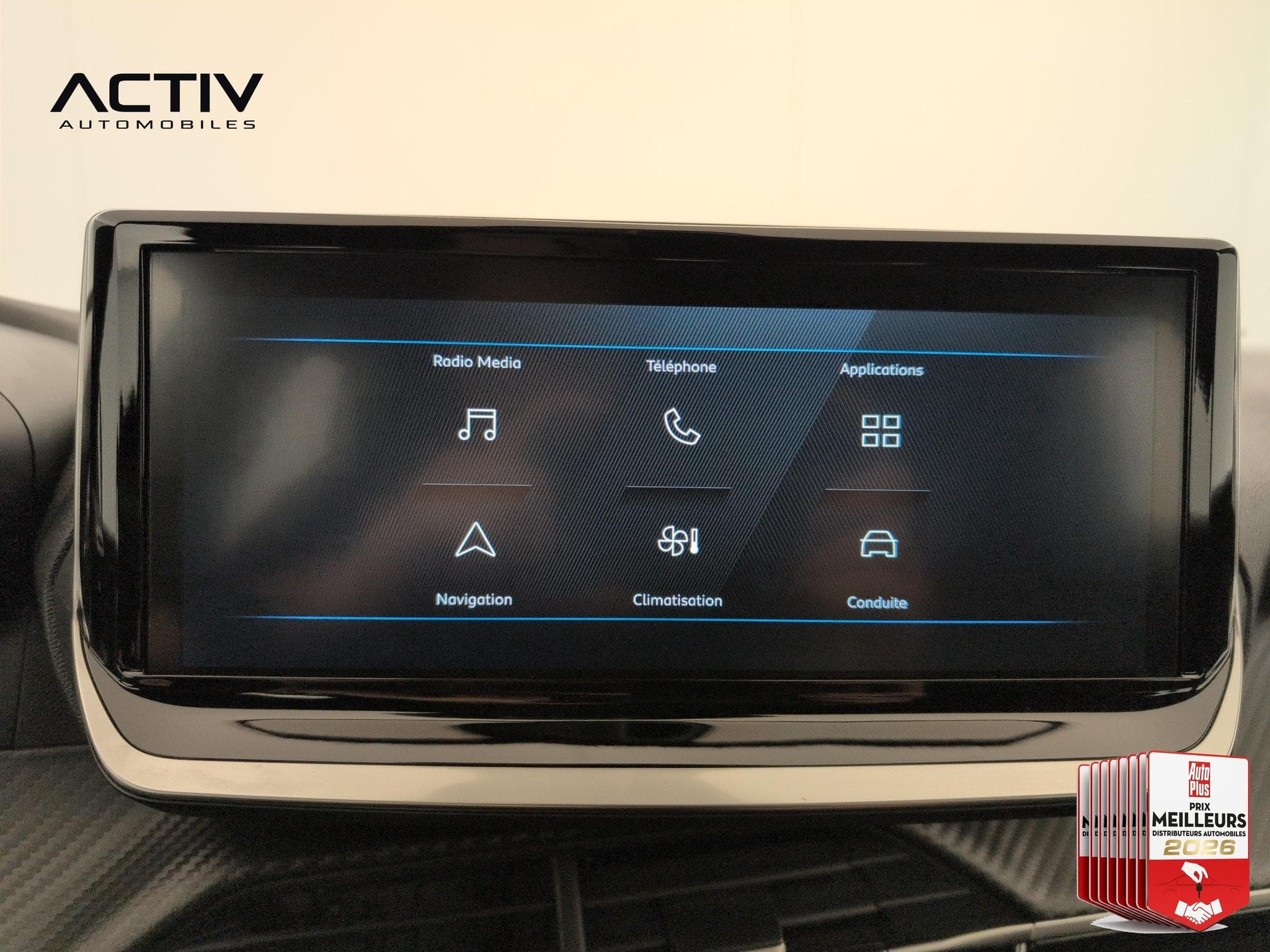 Peugeot 2008 100 S&S BVM6 Style (2025) - Photo 19
