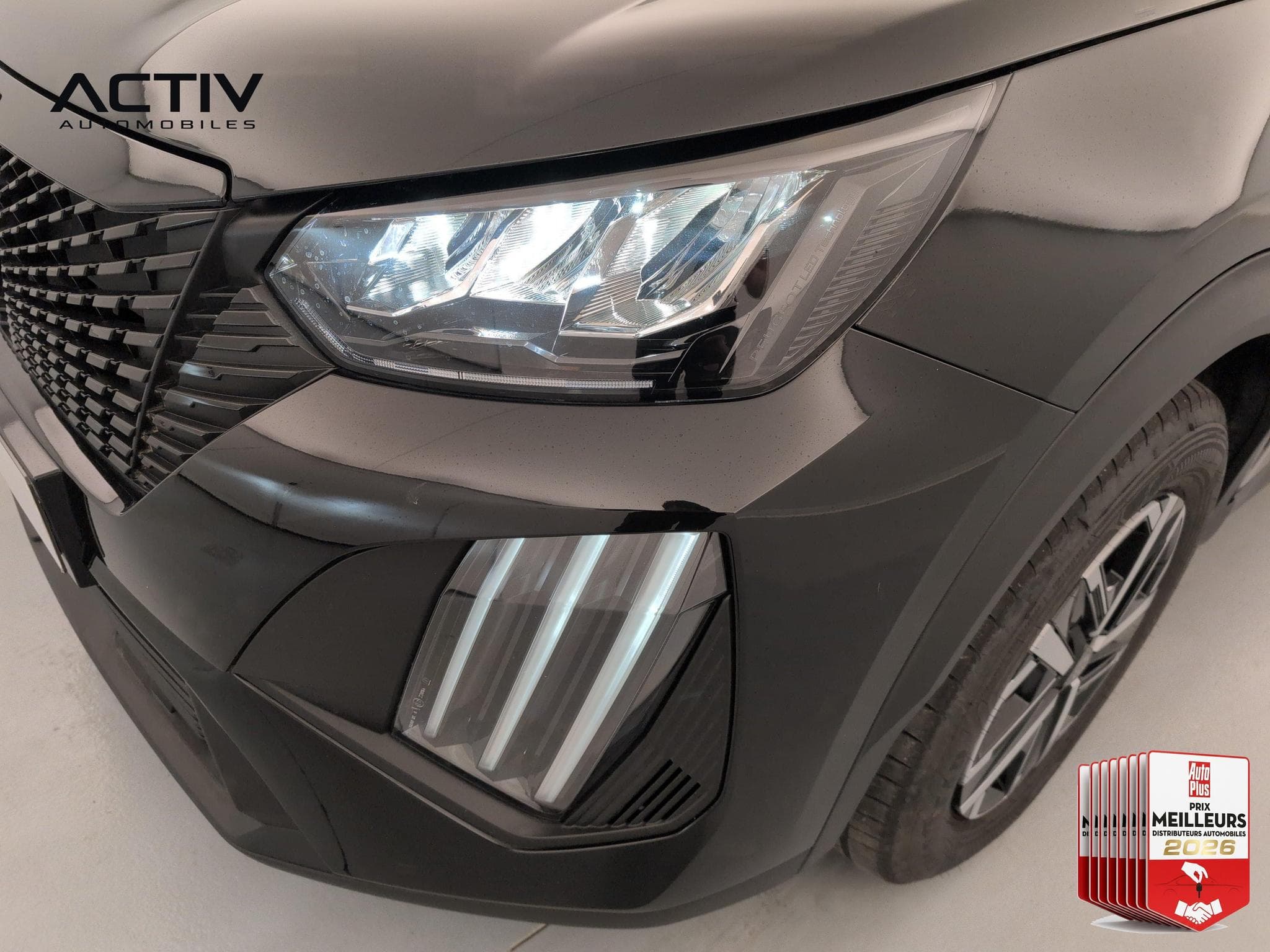 Peugeot 2008 100 S&S BVM6 Style (2025) - Photo 21