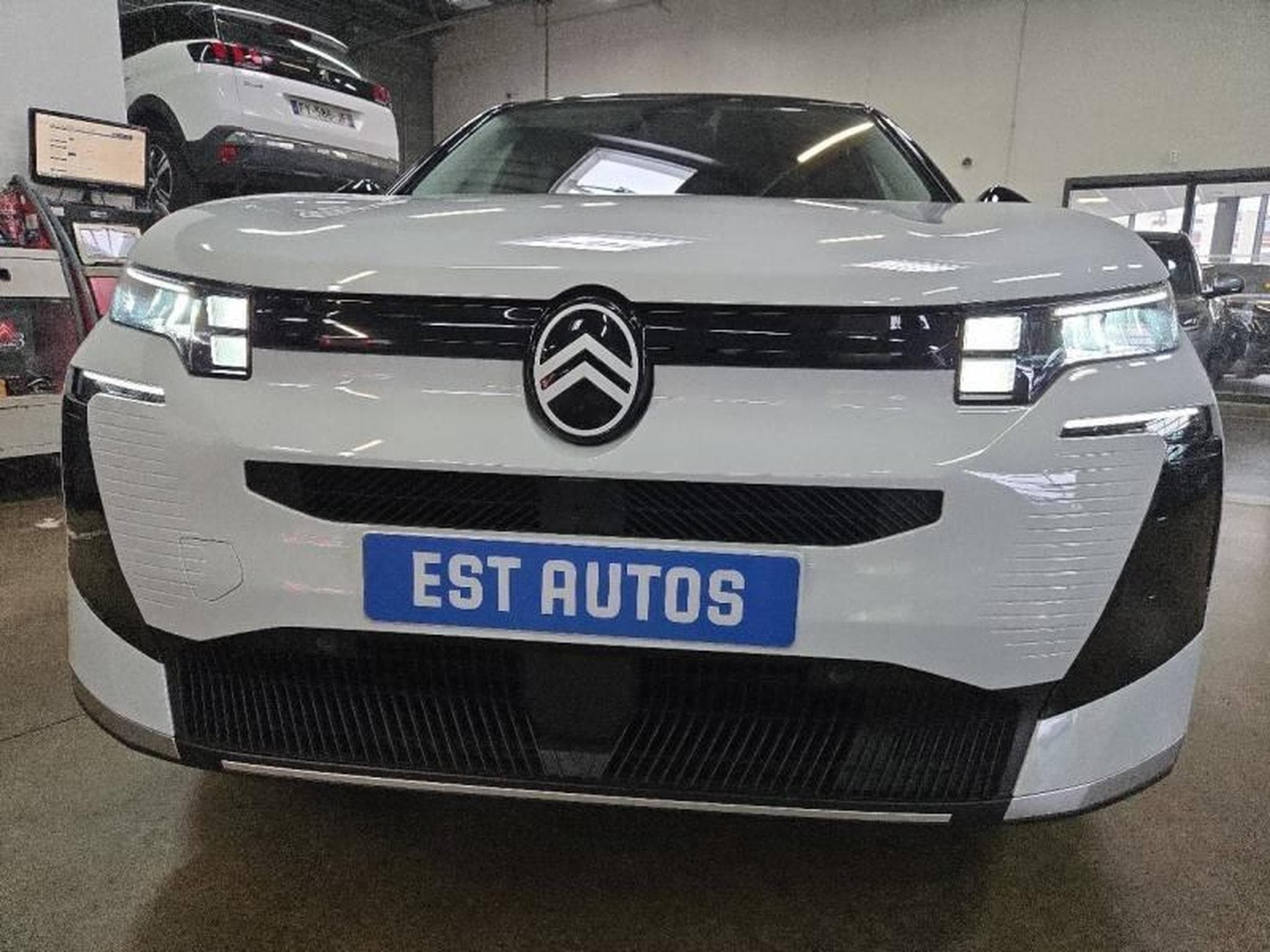 Citroën C5 Aircross Hybride 145ch PLUS boite automatique (2026) - Photo 3