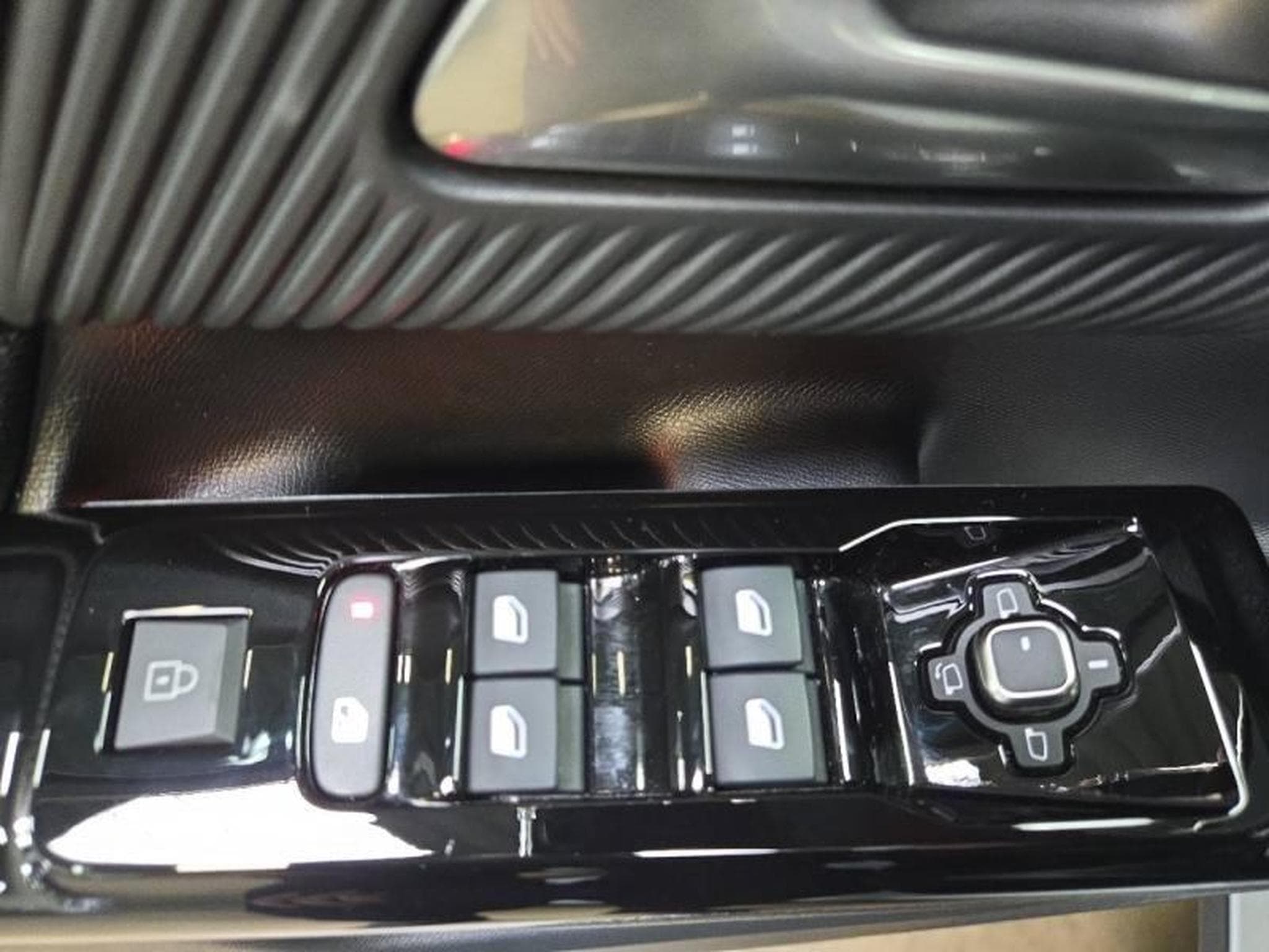 Citroën C5 Aircross Hybride 145ch PLUS boite automatique (2026) - Photo 13