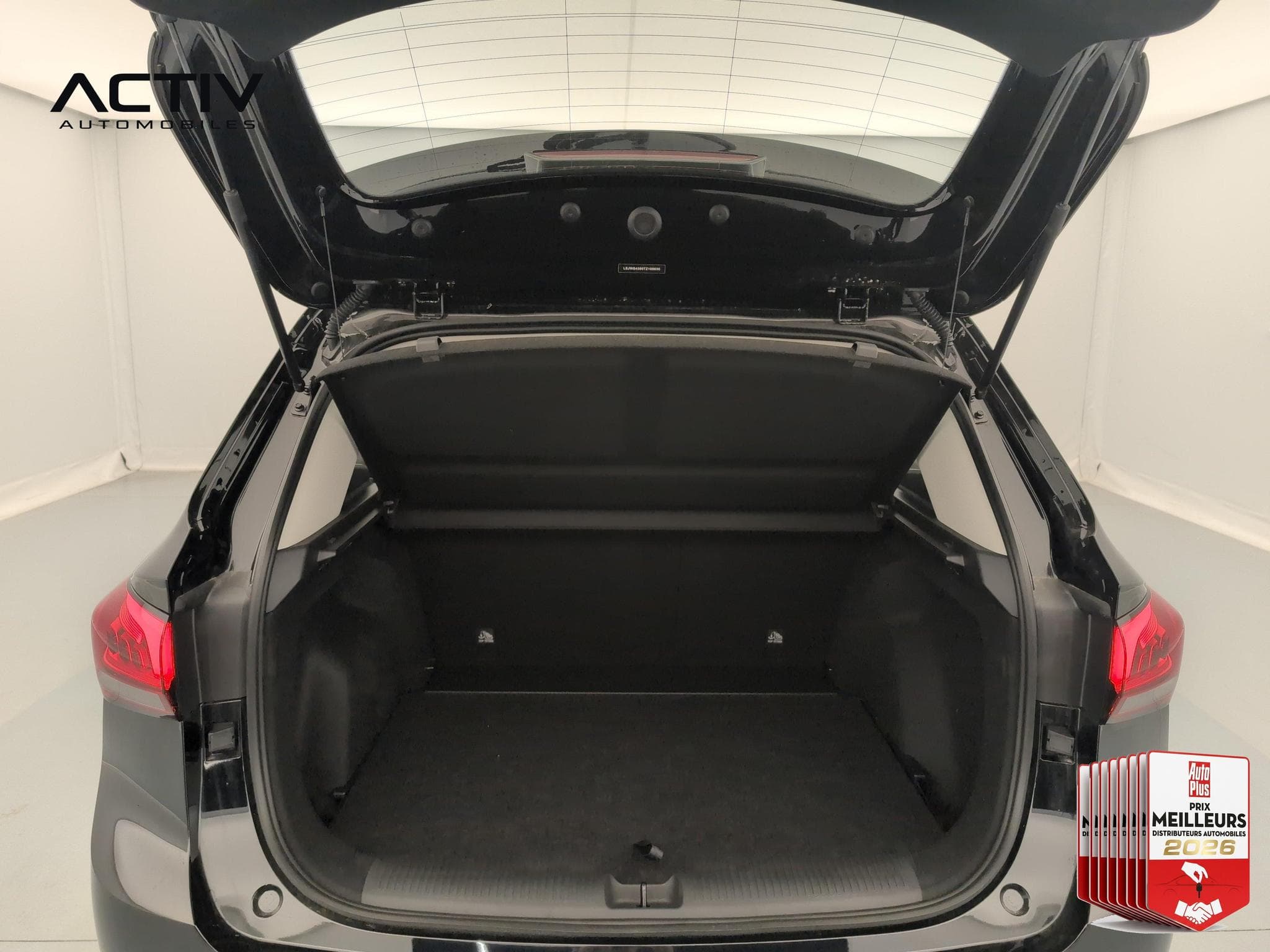 Mg ZS 1.5 L Hybrid+ 197 ch Standard (2026) - Photo 11