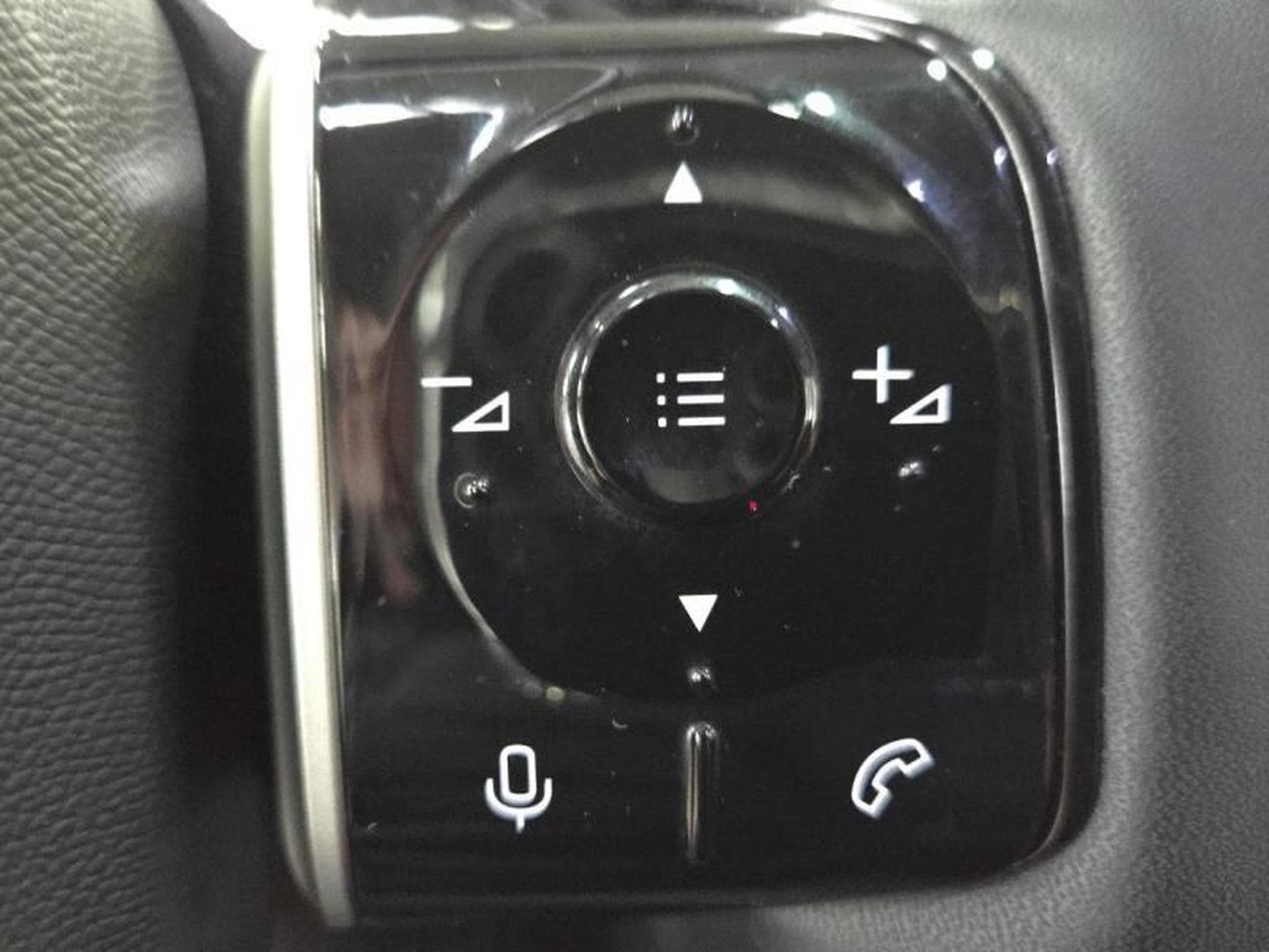 Citroën C5 Aircross Hybride 145ch PLUS boite automatique (2026) - Photo 25