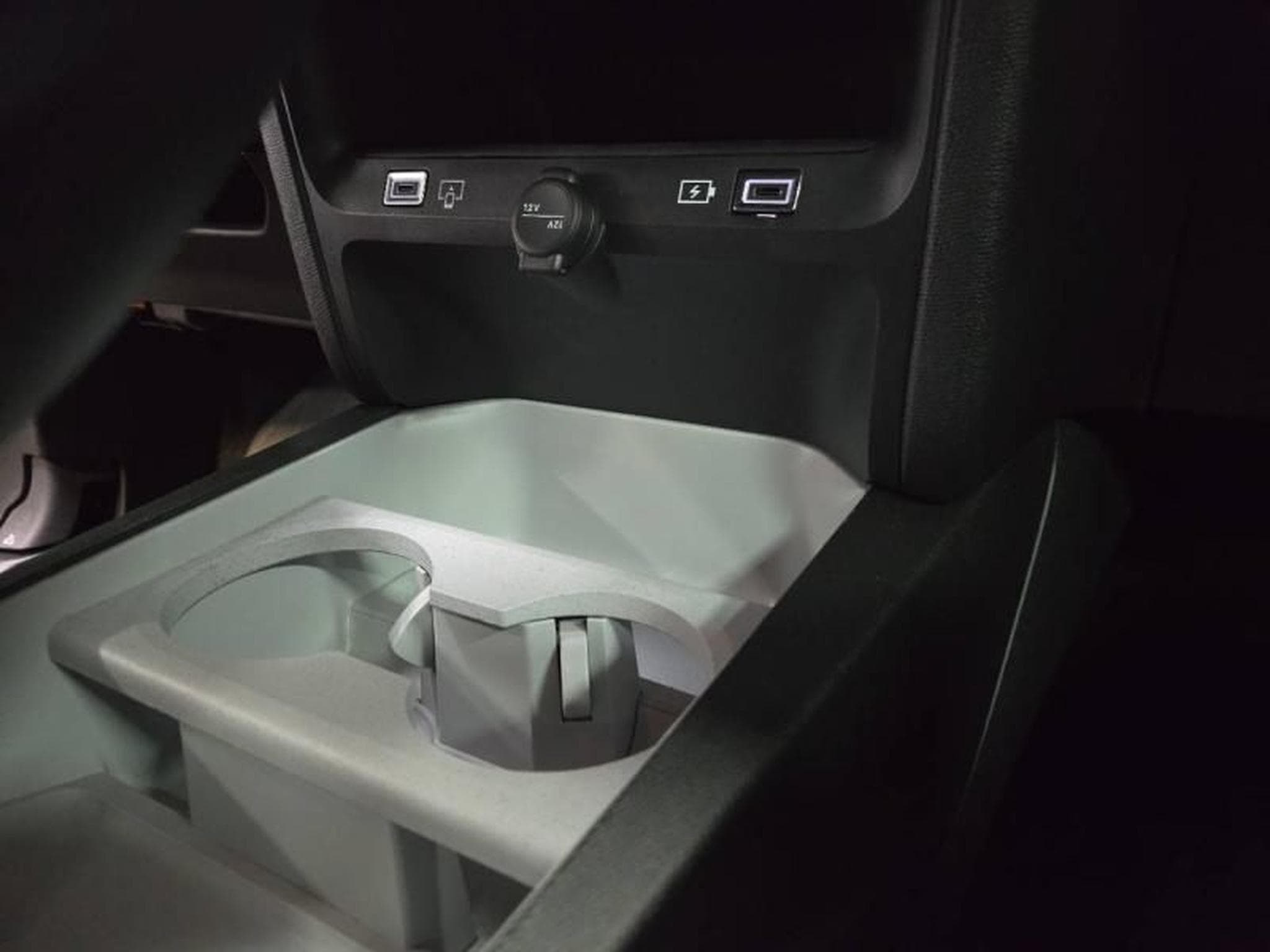 Citroën C5 Aircross Hybride 145ch PLUS boite automatique (2026) - Photo 33