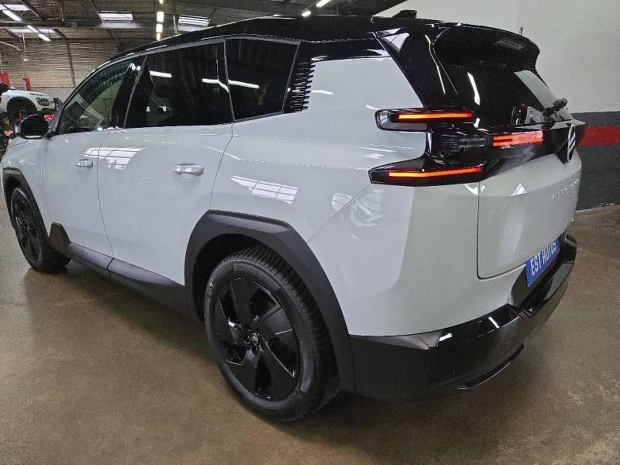 Citroën C5 Aircross Hybride 145ch PLUS boite automatique (2026) - Photo 39