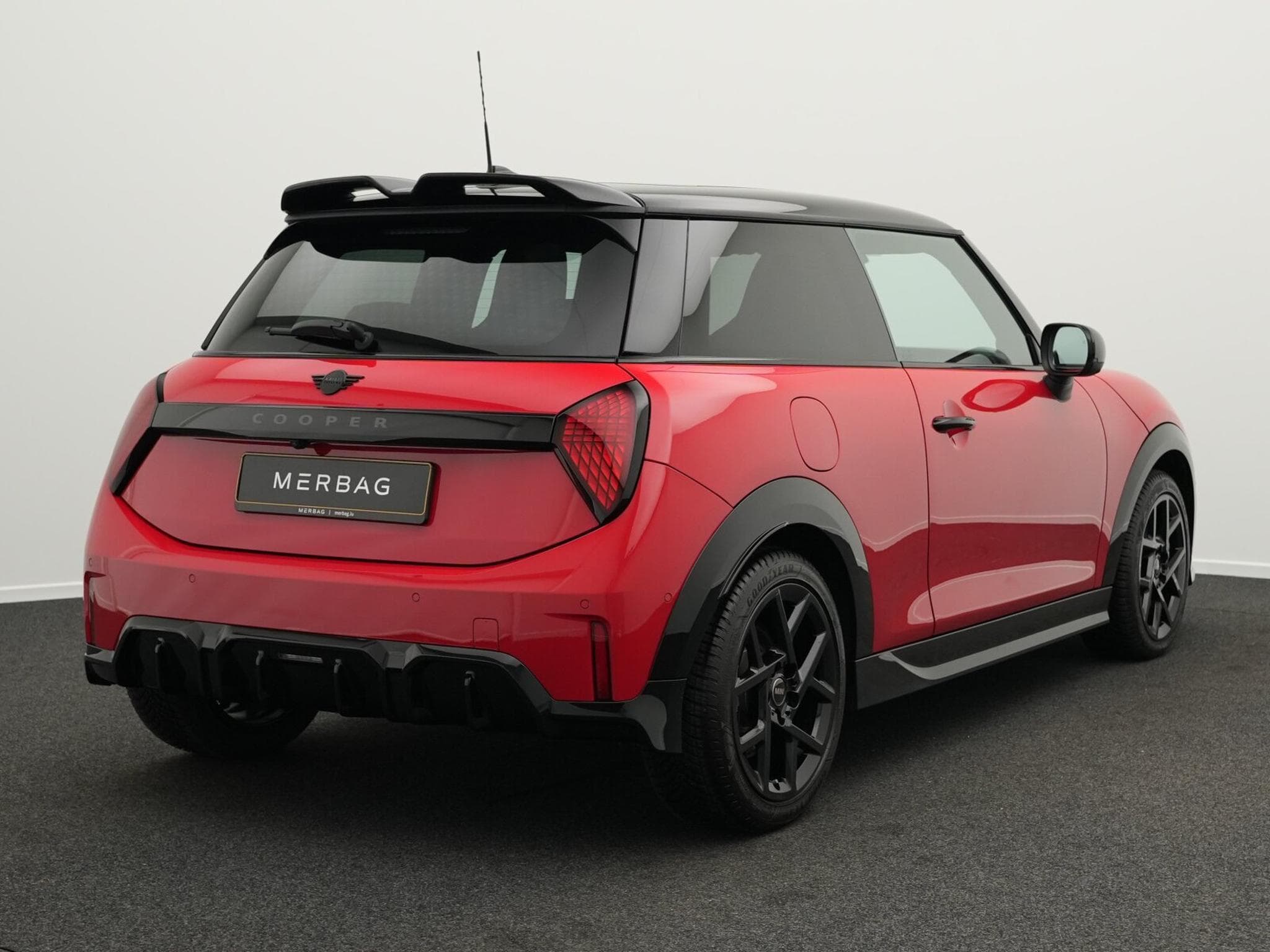 Mini Cooper John Cooper Works Trim (2025) - Foto 3