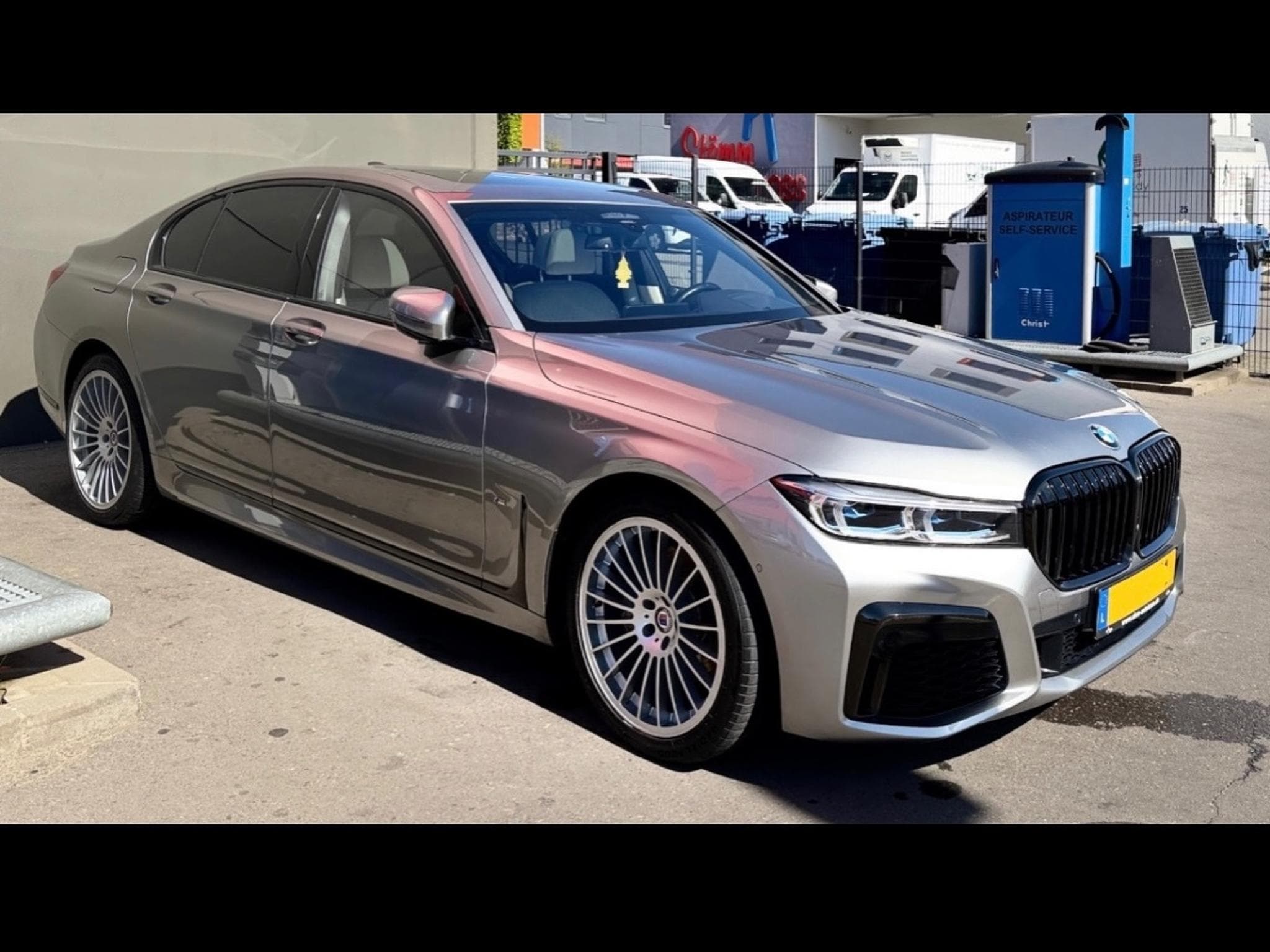BMW 730 M Sport (2022) - Foto 1