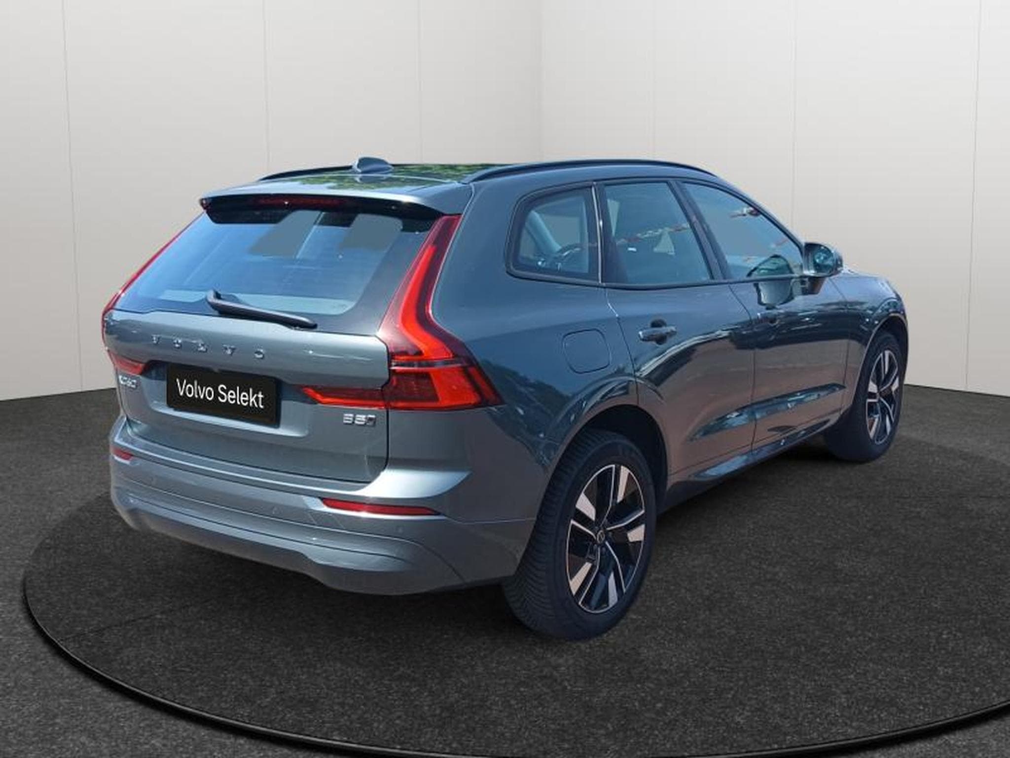 Volvo XC60 Facelift B5 Core / Essence (2025) - Photo 5