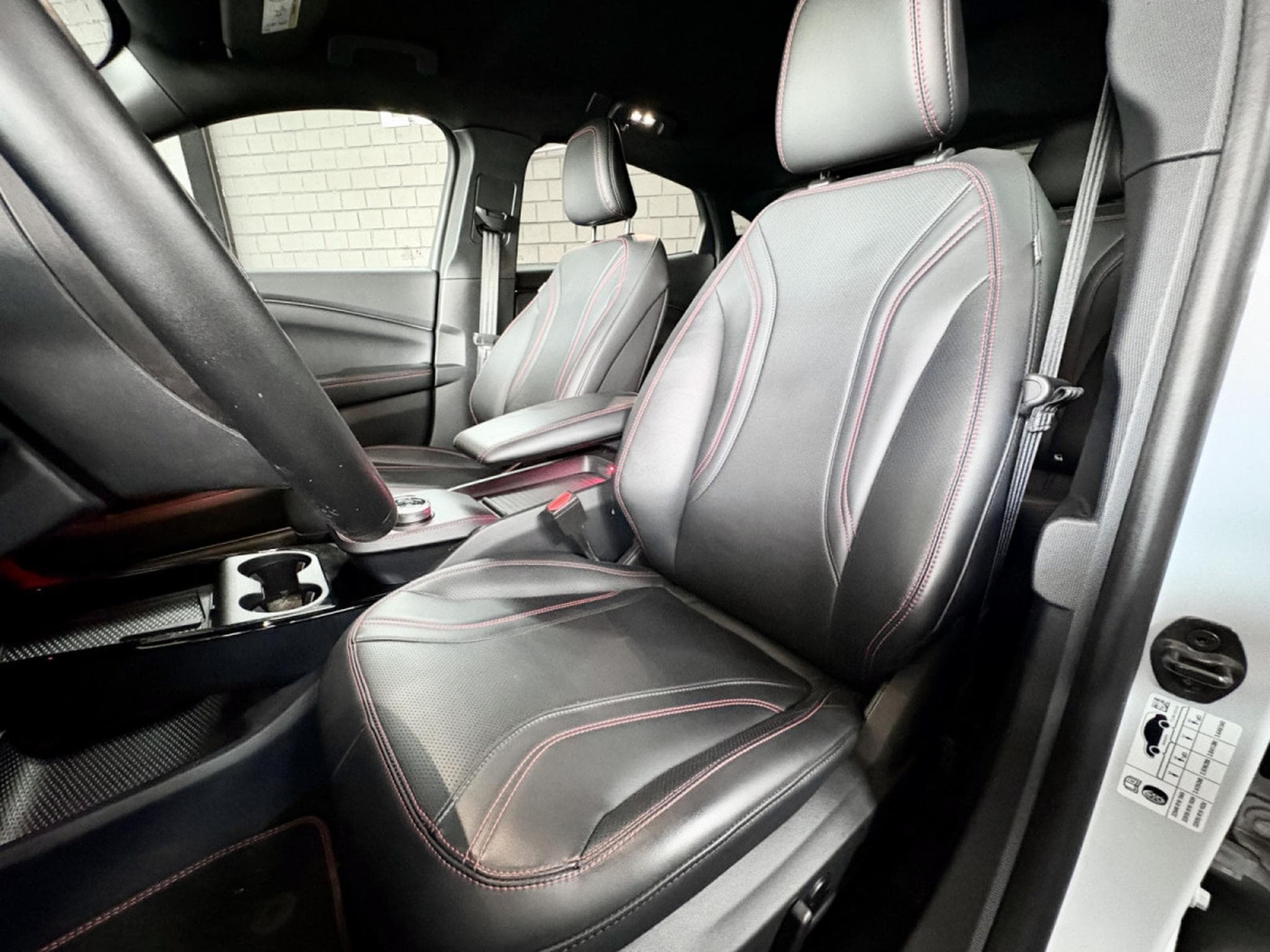 Ford Mustang Mach-E 99KWH EXT. RANGE PREMIUM *PANO* BANG&OLUFSEN* (2023) - Foto 5