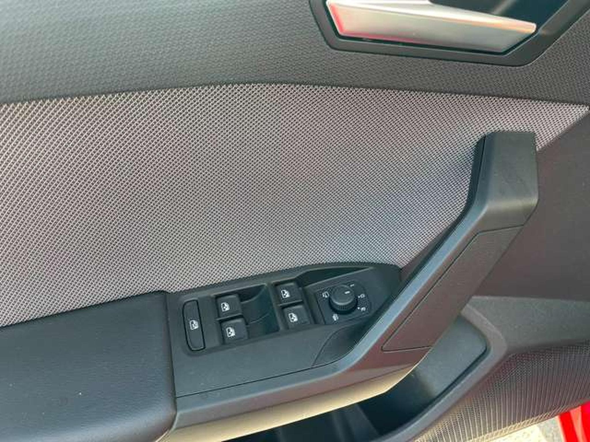 SEAT Leon Leon 1.5 TSI DSG - JUSQU'A 36 MOIS DE GARANTIE (2023) - Photo 9