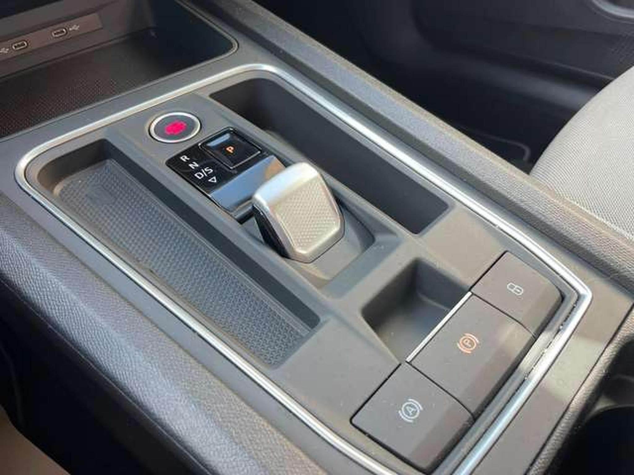 SEAT Leon Leon 1.5 TSI DSG - JUSQU'A 36 MOIS DE GARANTIE (2023) - Photo 24