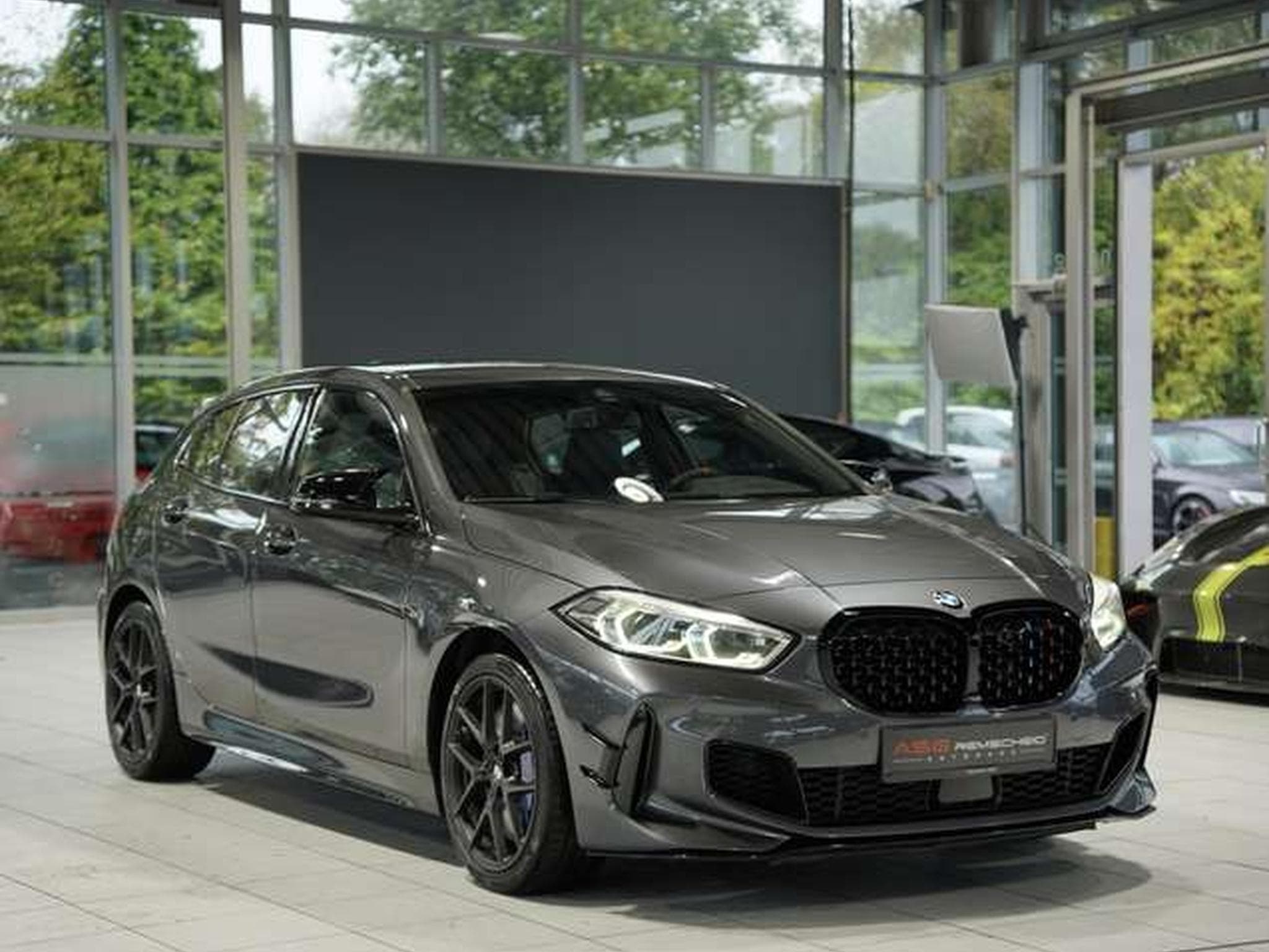 BMW M135 xDrive *2.Hand *Harman-Kardon *Head-Up (2020) - Photo 3