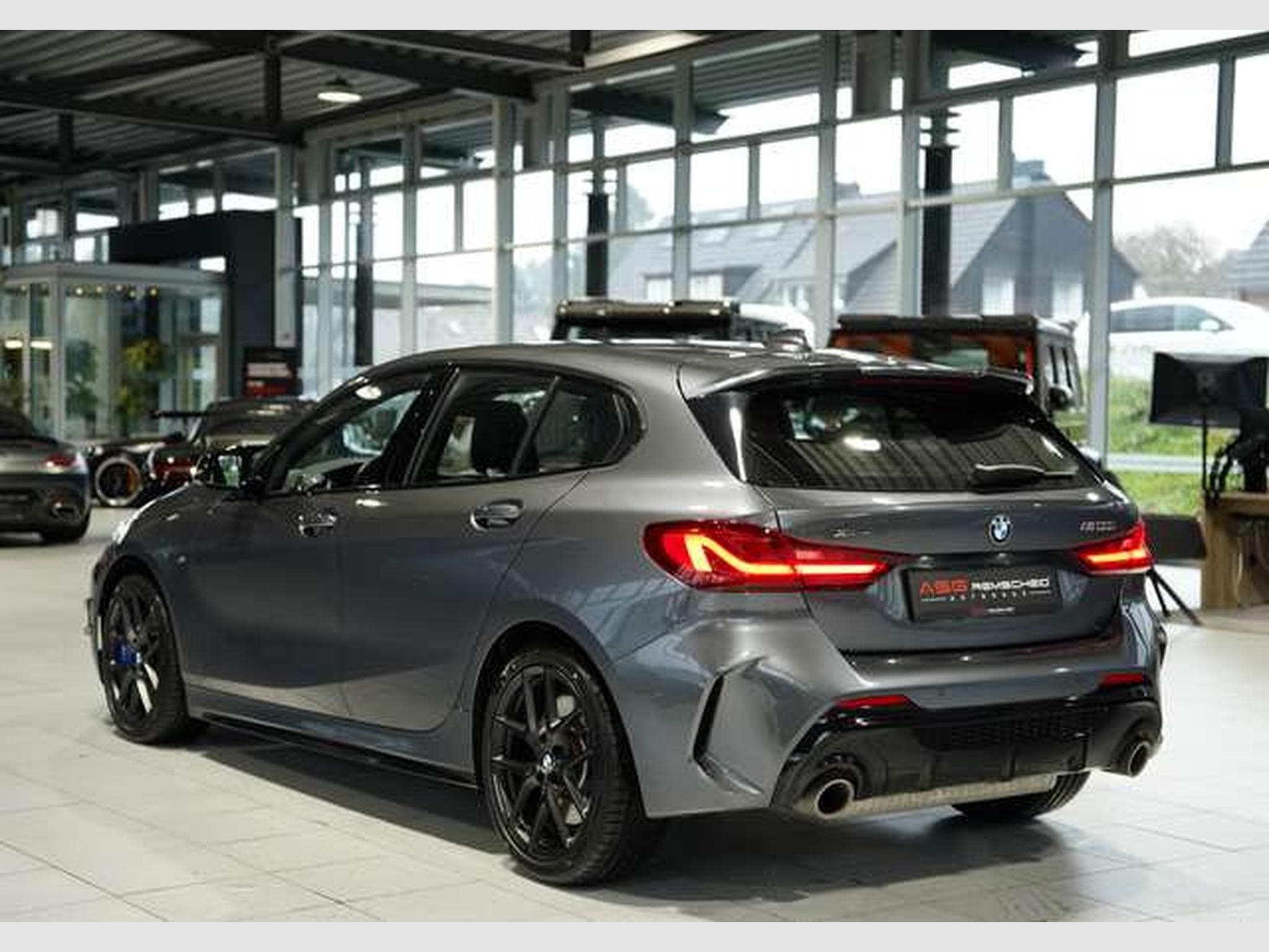 BMW M135 xDrive *2.Hand *Harman-Kardon *Head-Up (2020) - Photo 6