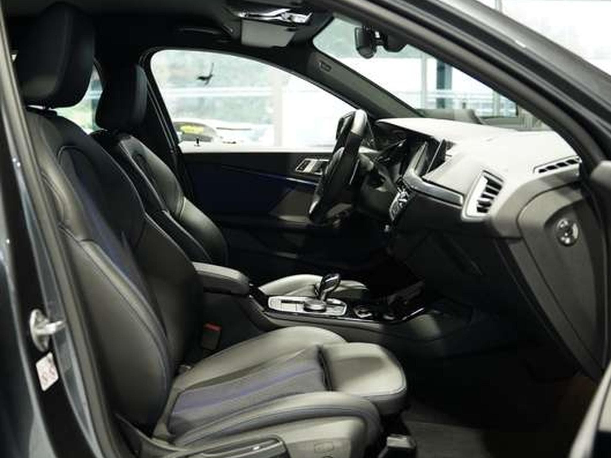 BMW M135 xDrive *2.Hand *Harman-Kardon *Head-Up (2020) - Photo 10