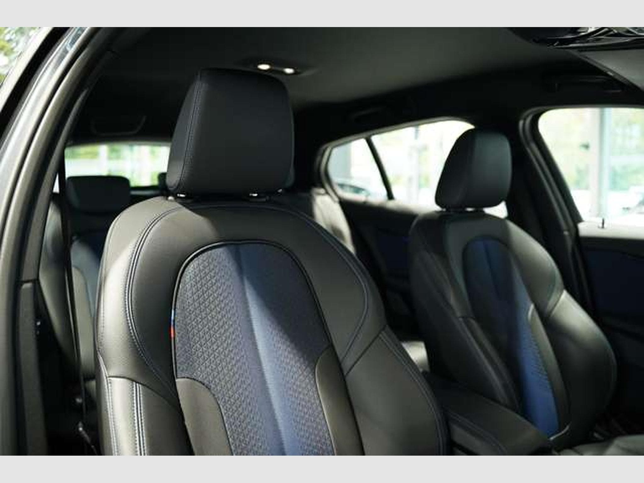 BMW M135 xDrive *2.Hand *Harman-Kardon *Head-Up (2020) - Photo 15