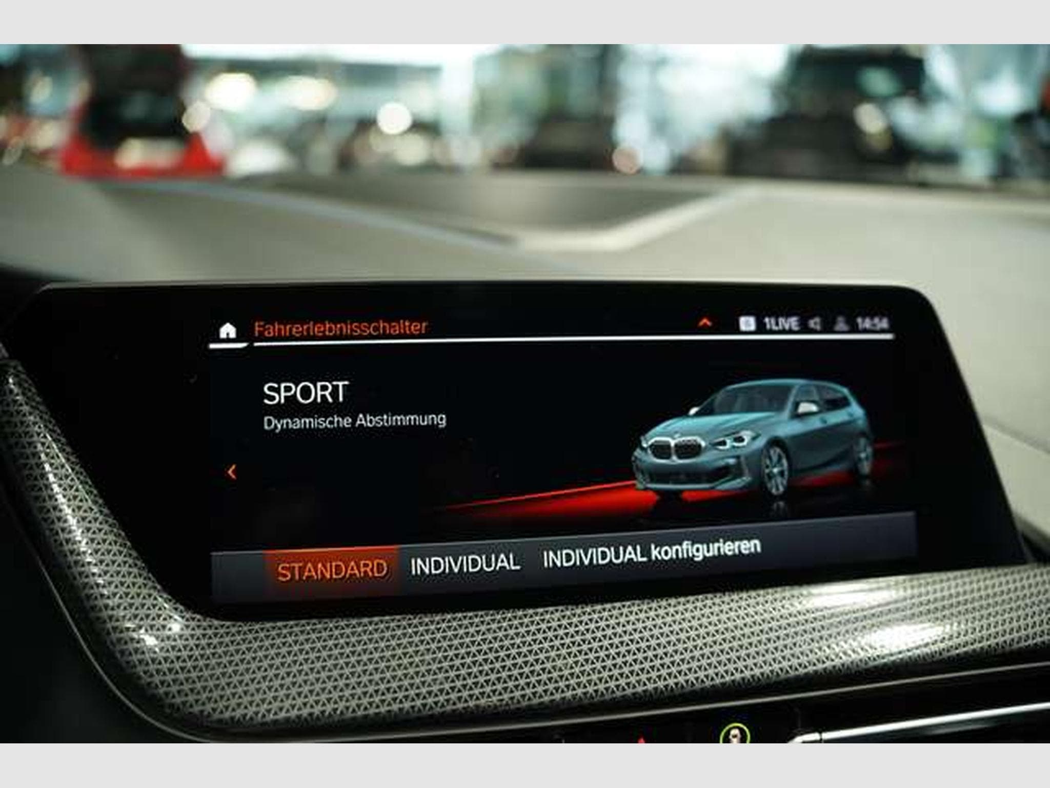 BMW M135 xDrive *2.Hand *Harman-Kardon *Head-Up (2020) - Photo 30