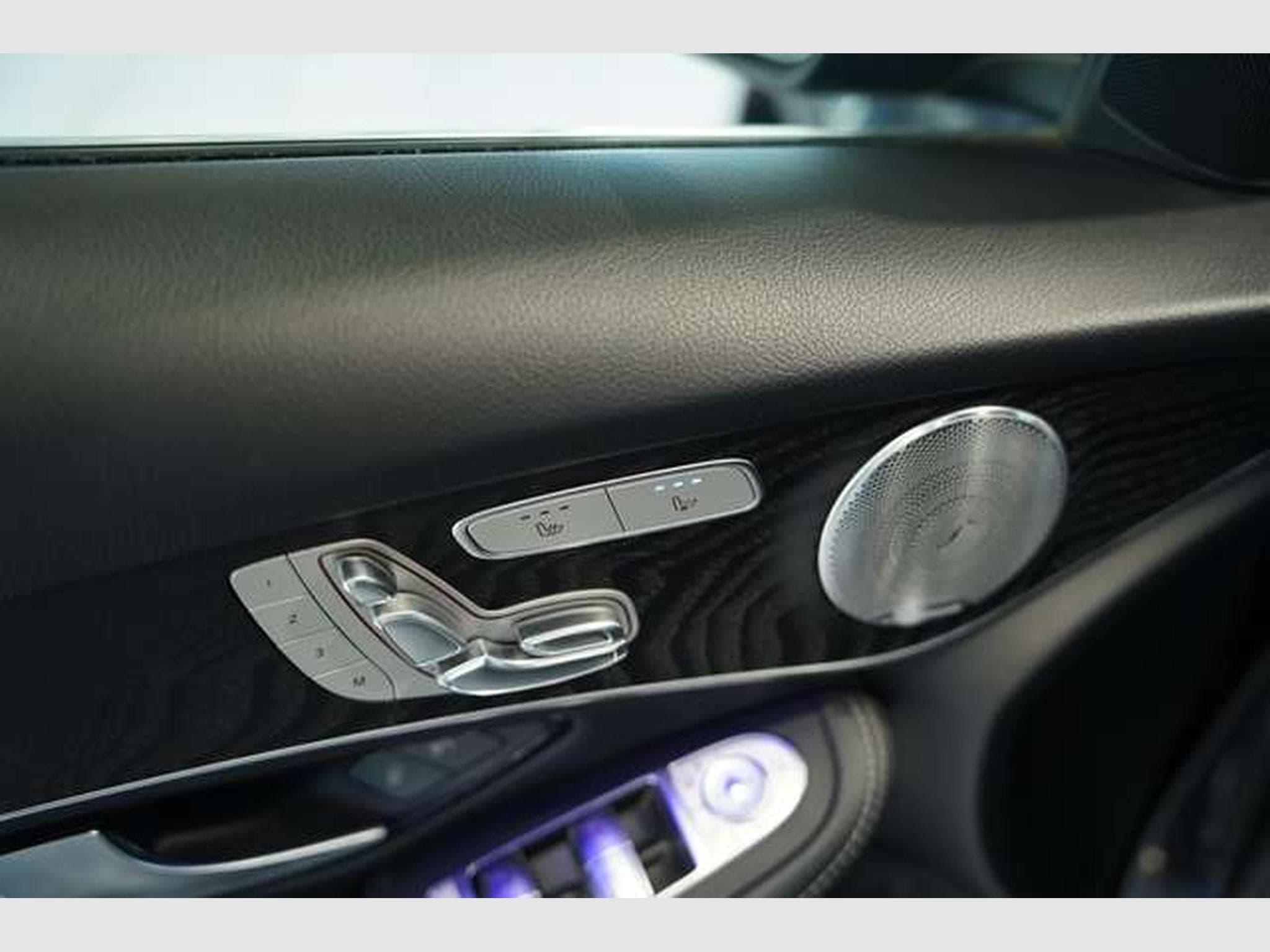Mercedes GLC 220 d 4M AMG Line *20 *LUFT *Digital *Pano (2019) - Photo 25
