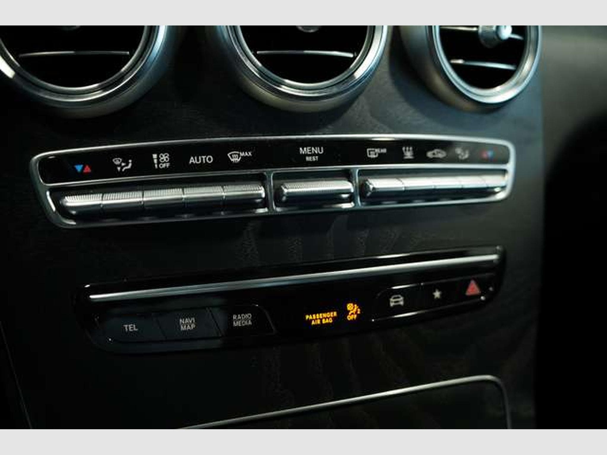 Mercedes GLC 220 d 4M AMG Line *20 *LUFT *Digital *Pano (2019) - Photo 30