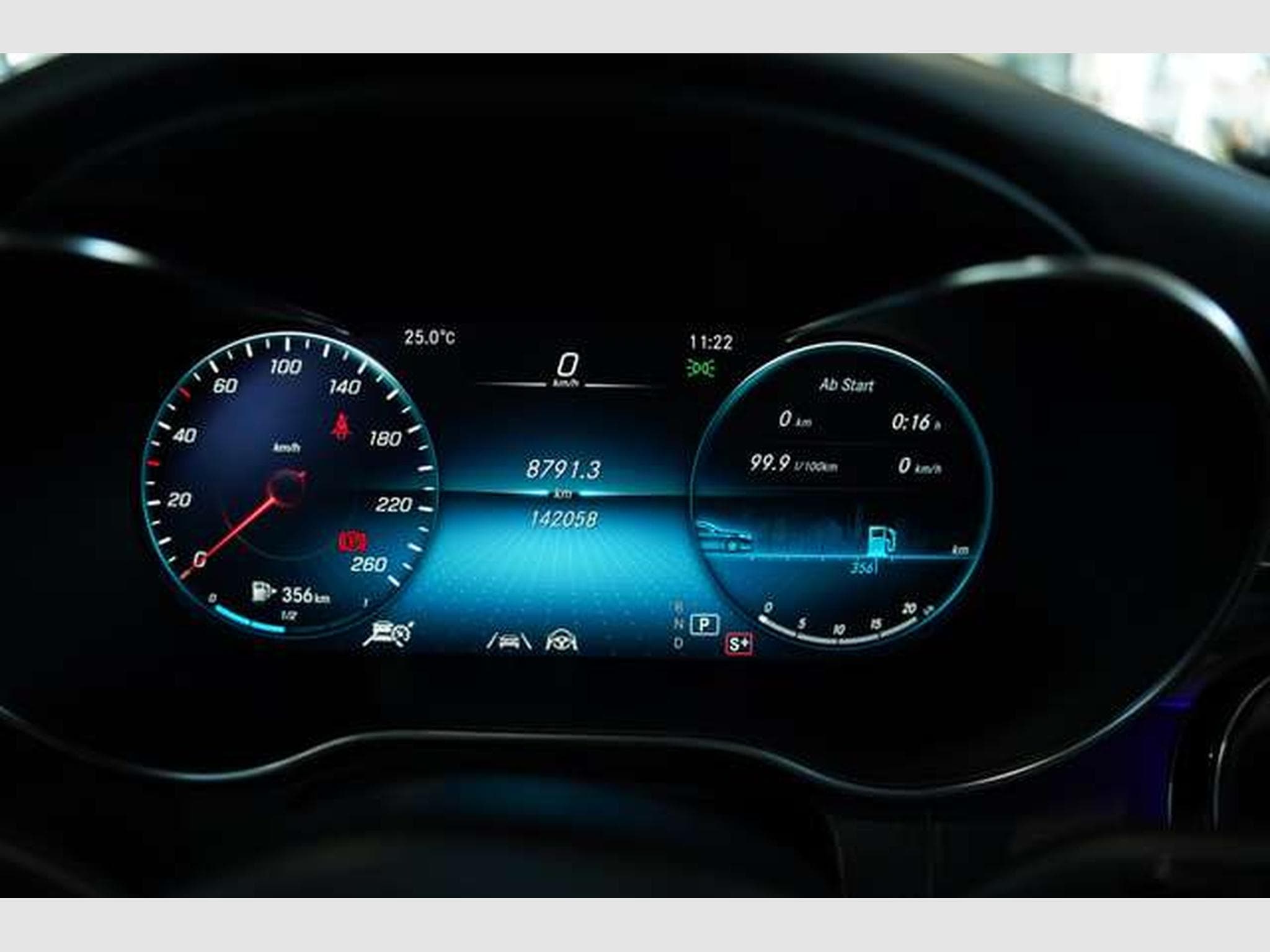 Mercedes GLC 220 d 4M AMG Line *20 *LUFT *Digital *Pano (2019) - Photo 38