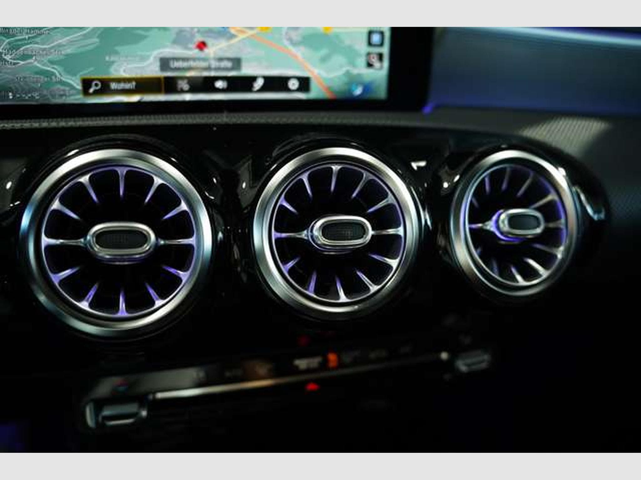 Mercedes CLA 45 AMG 4M *19*Pano*Night*ACC (2020) - Photo 37