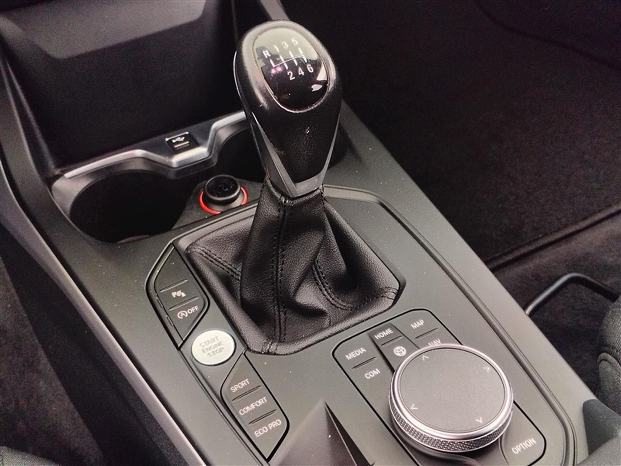 BMW 118 i  Navi Cockpit / Led / PDC av+ar (2021) - Photo 12
