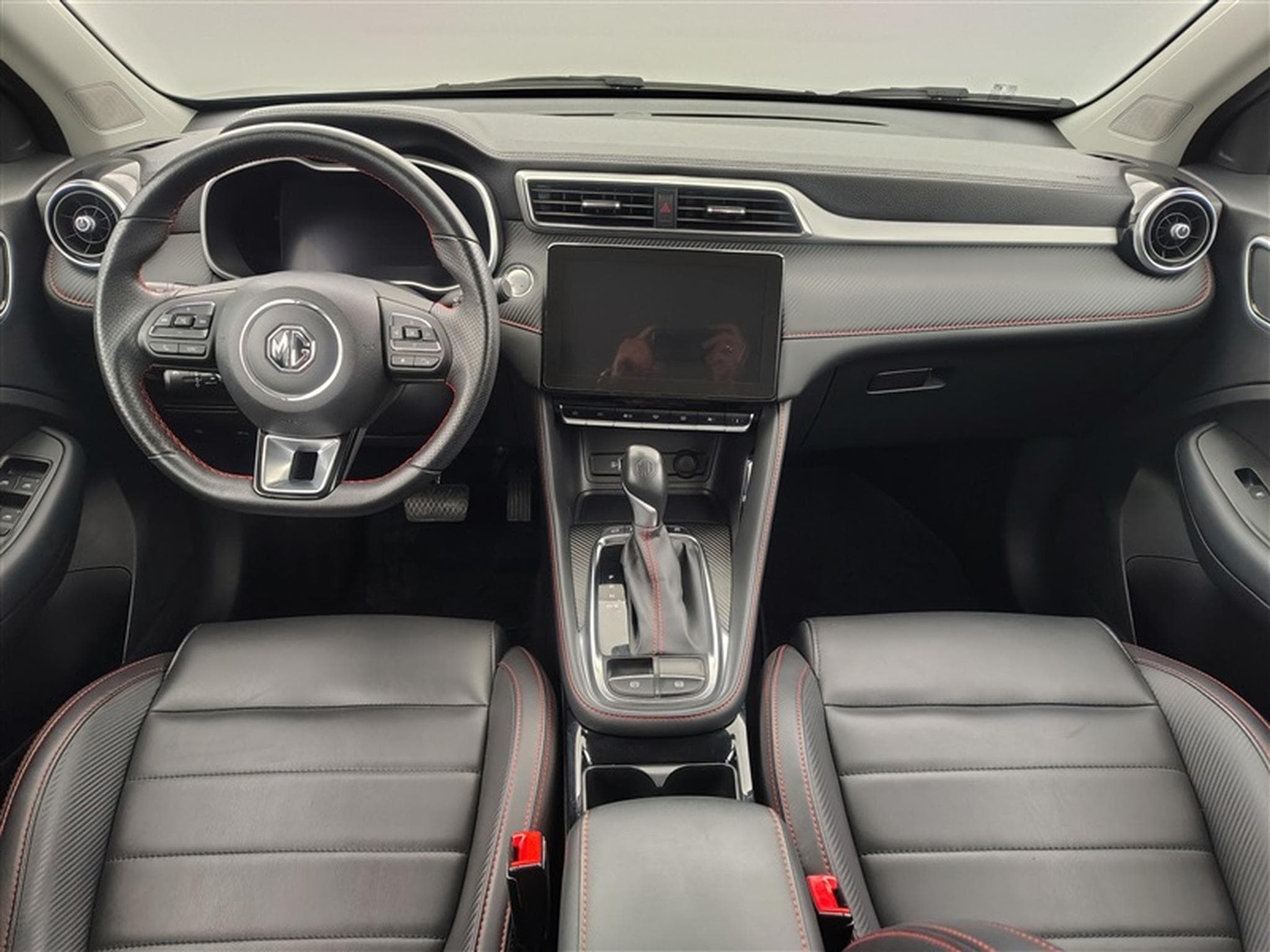 MG ZS 1.0 T-GDi 110cv AUTO Luxury NAVI / FULL LED / CUIR / CAMERA (2023) - Photo 8
