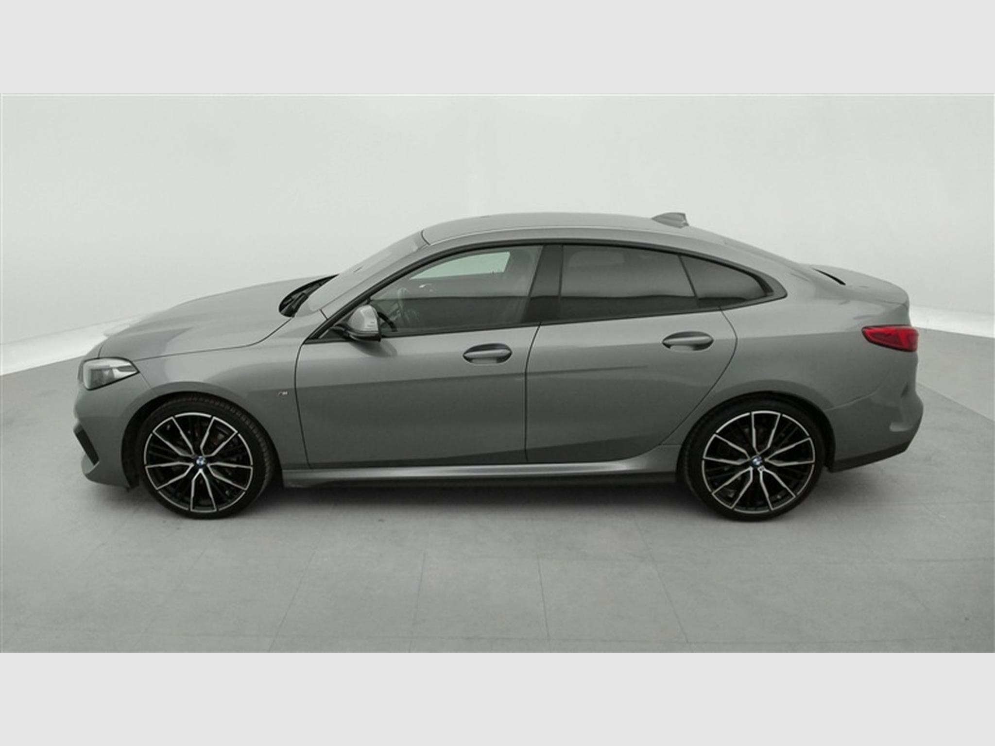 BMW 218 218iA GranCoupe Pack M NAVI / FULL LED / ALU 19" (2023) - Photo 3